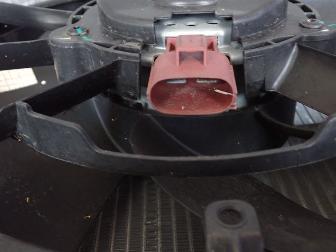 FORD FIESTA MK7 FORD KA ventilátor chladič vody