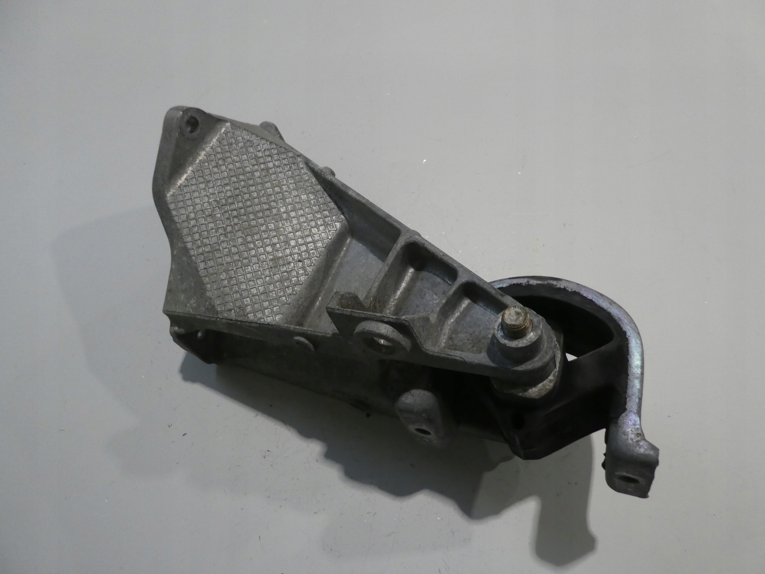 VW T6 2.0TDI holder engine mount 7E0199343