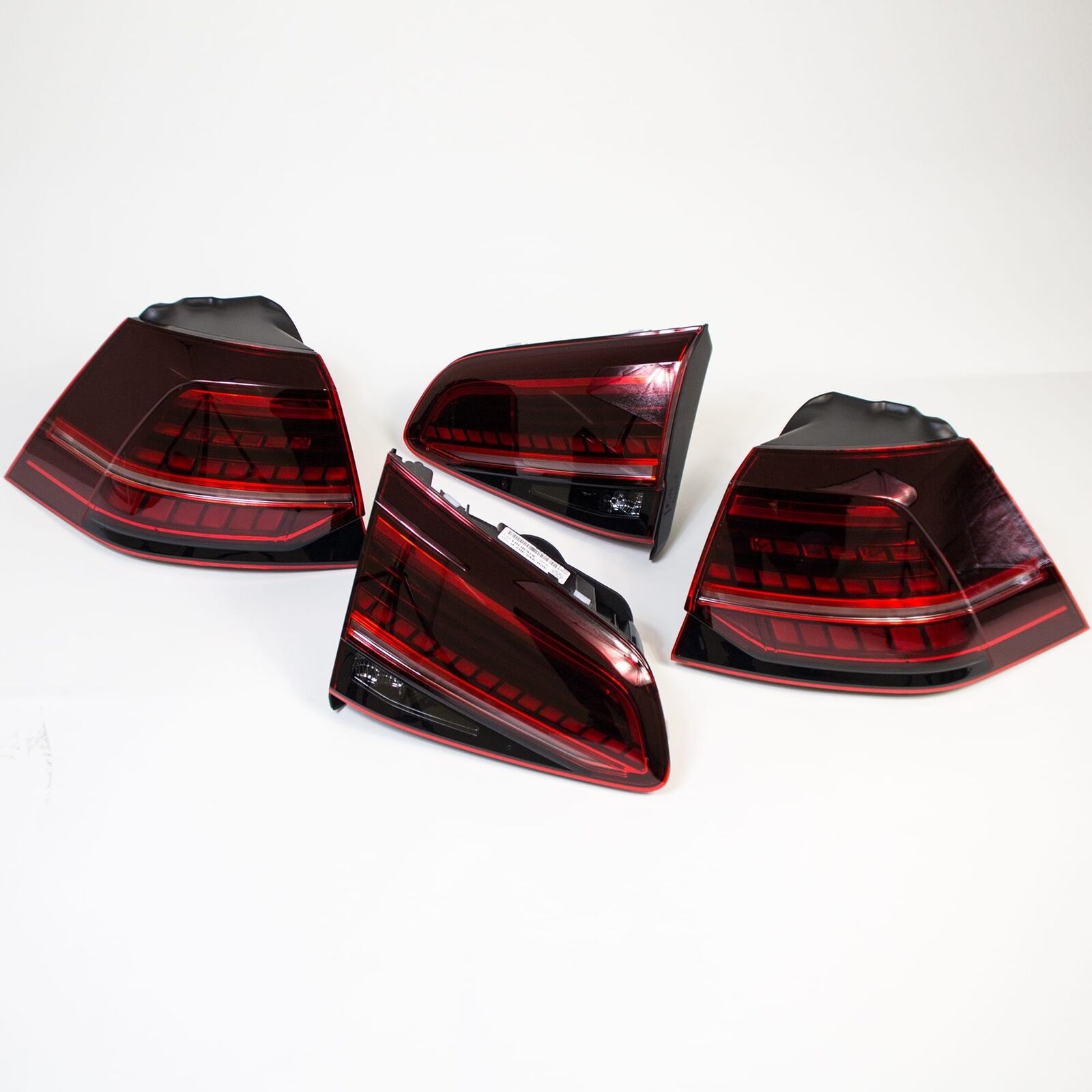 LAMPY TYLNE LED ANIMOWANE VOLKSWAGEN GOLF VII FL ORYGINAŁ 5G1052200C Producent części Volkswagen