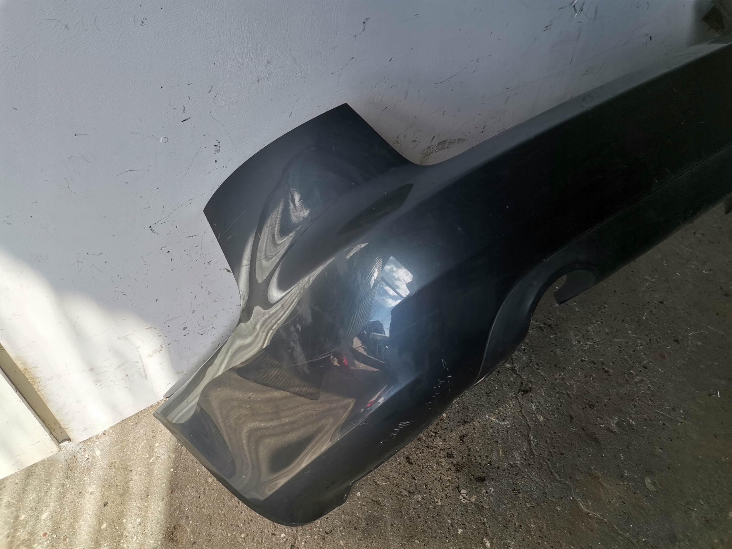 bumper rear part Audi A4 B7 Kombi Avant PDC 8E9807511J