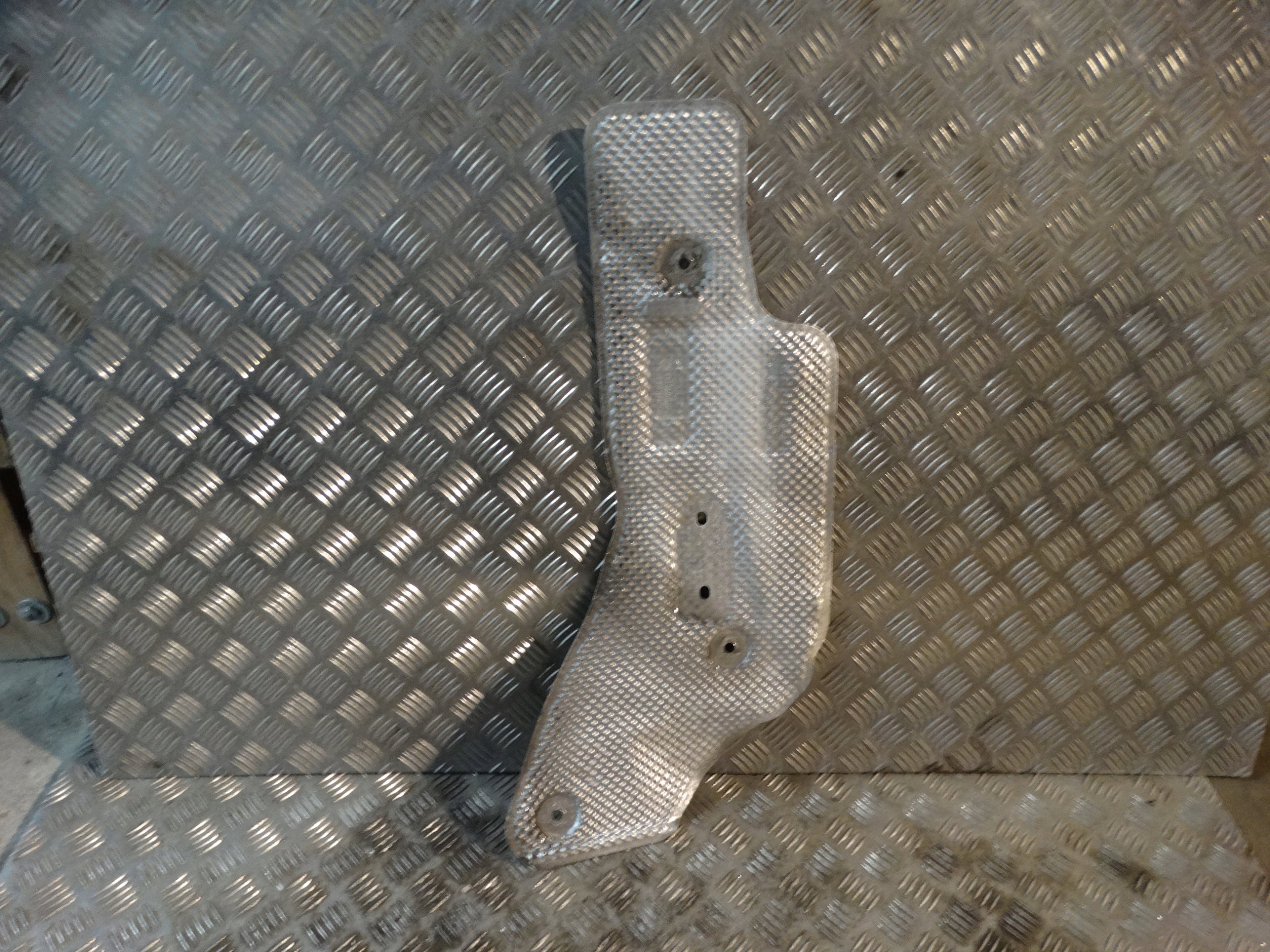 cover TERMICZNA chassis PORSCHE MACAN 1