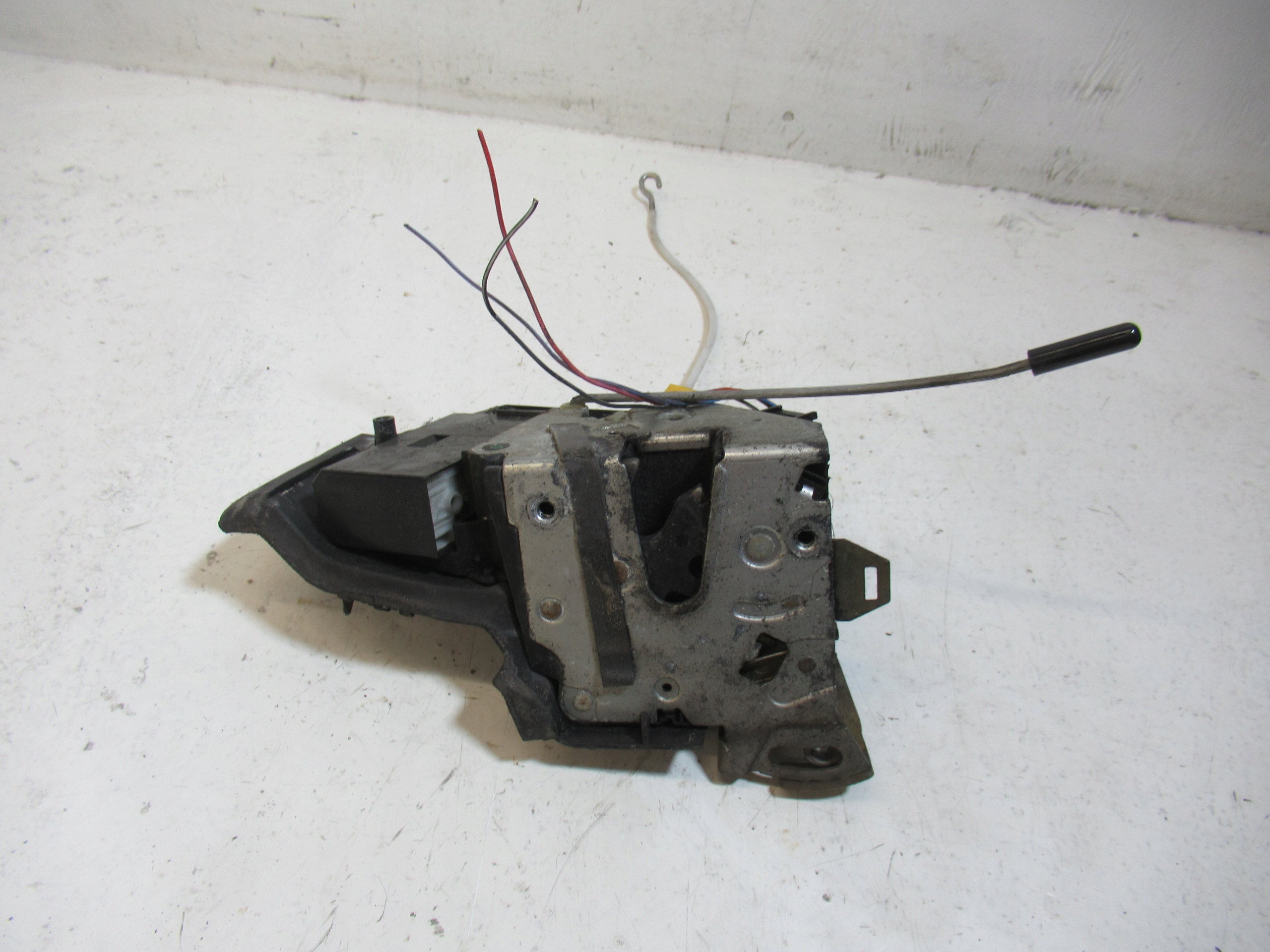 lock door left front BMW E39