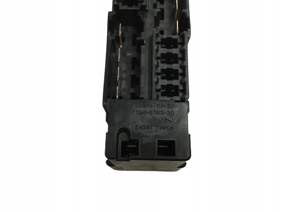 Podstawa mocowania bezpieczników Nissan oryginał Producent części Nissan OE