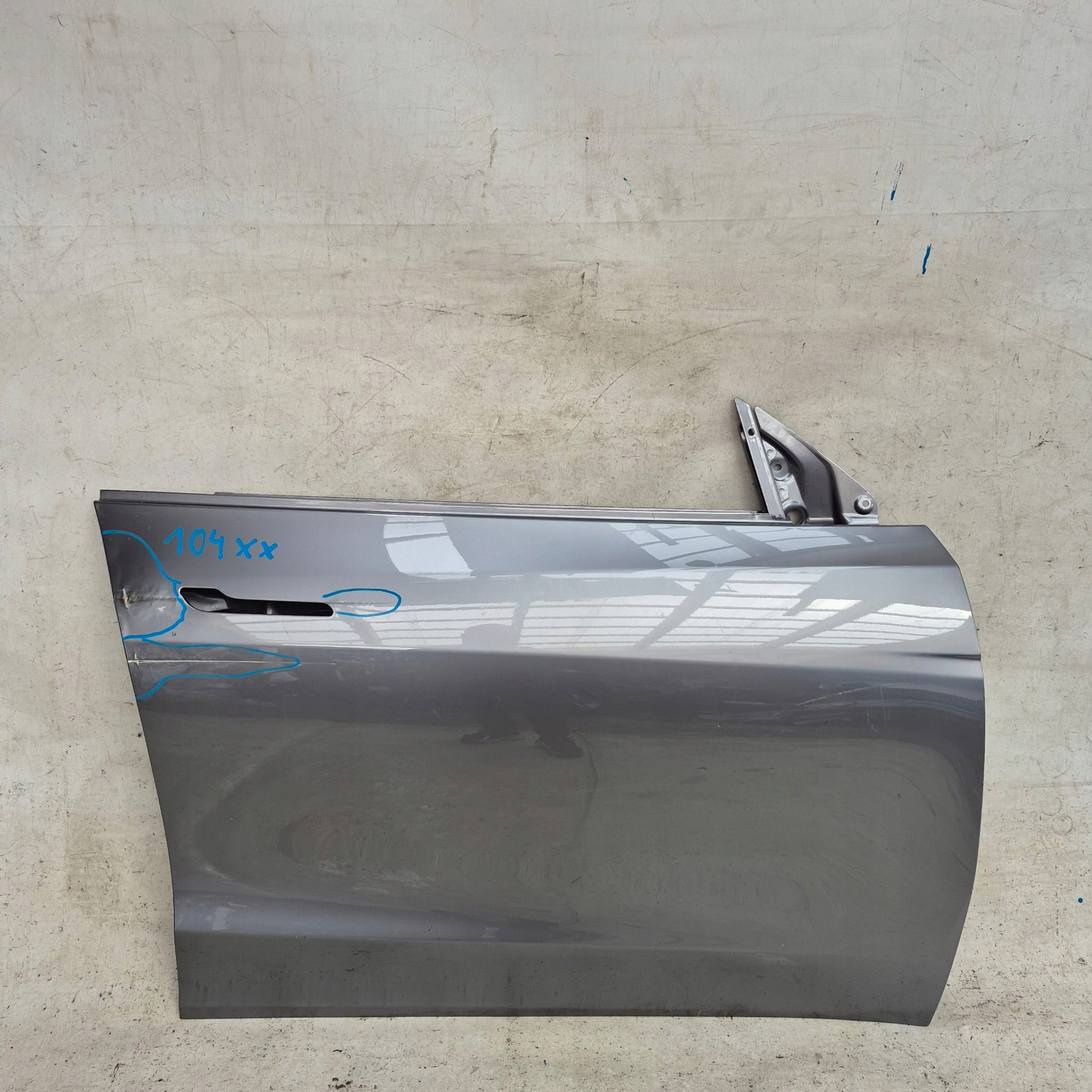 TESLA MODEL Y 20-> door front front right