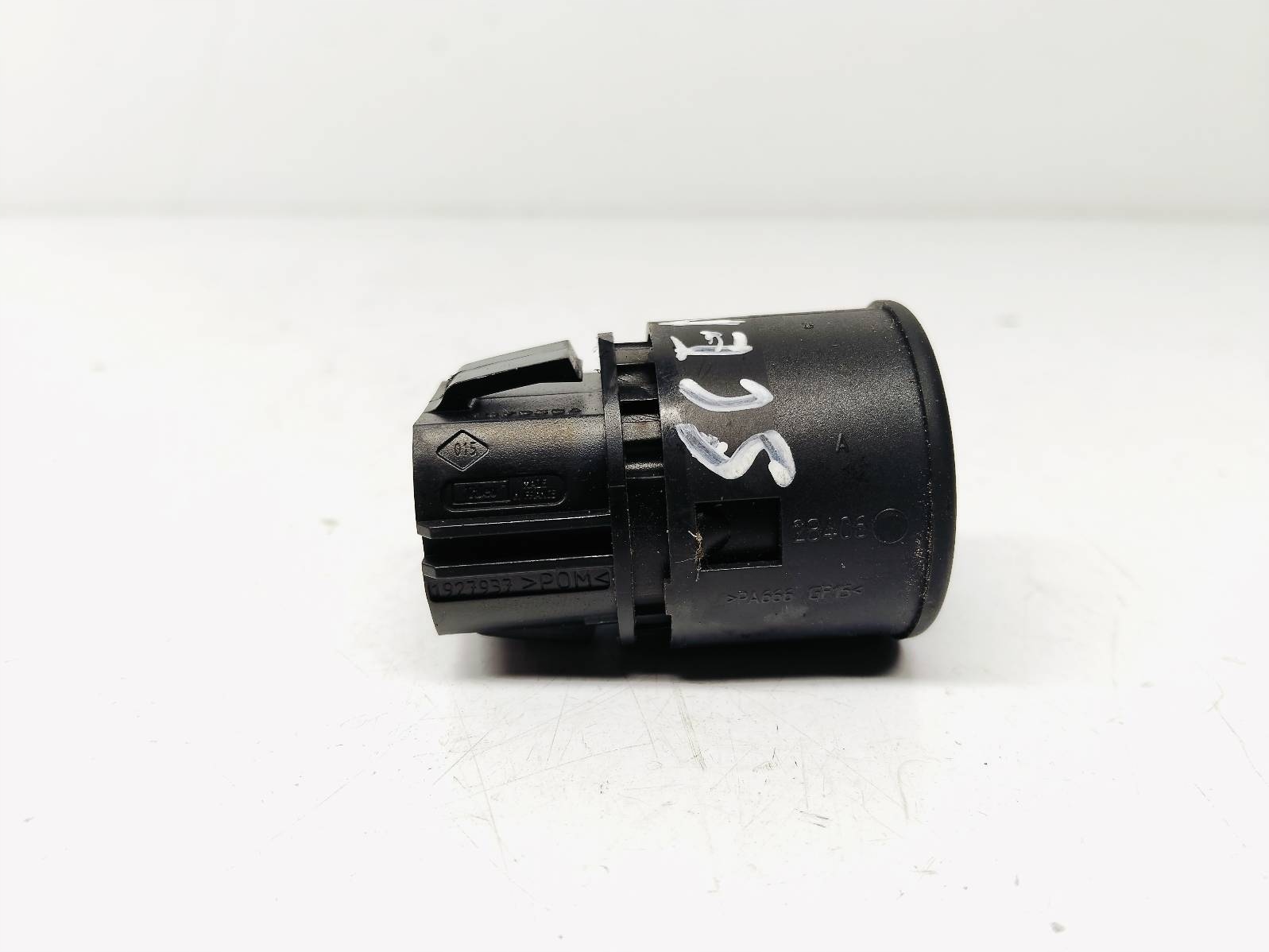 button Start Stop Renault Scenic II 1.9 DCI 04r 107959A