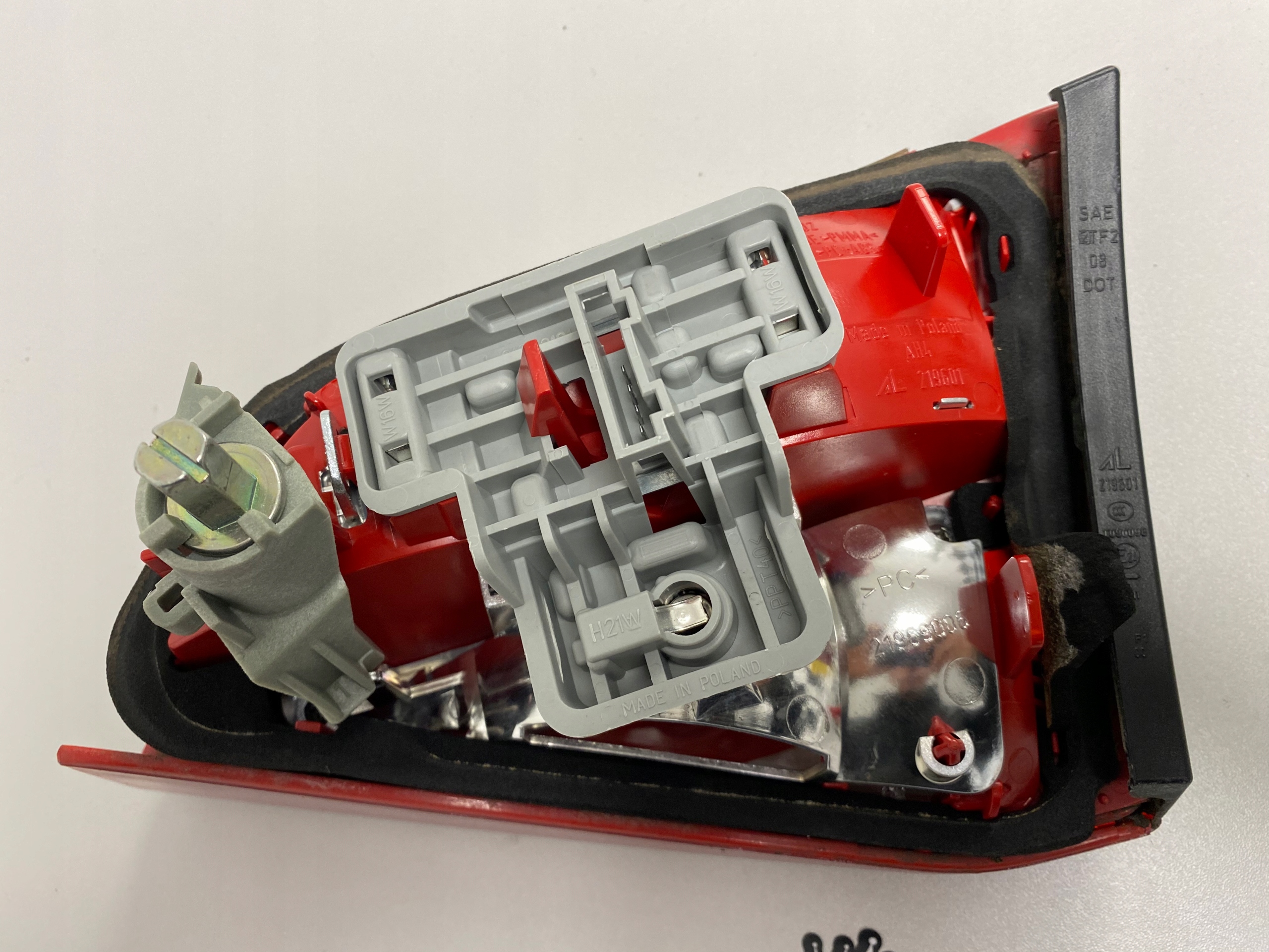 AUDI A4 S4 B8 Licht heckklappe hinten links AVANT links