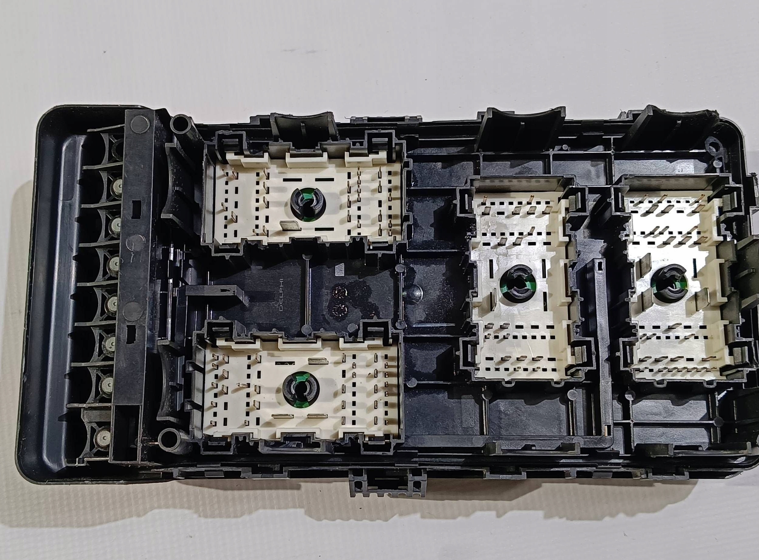 Module fusibles Complète Jeep Wrangler 2019