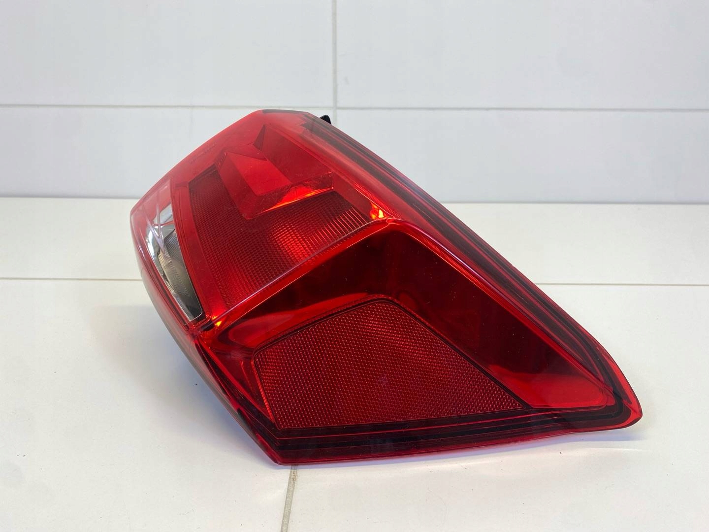 light rear right side SEAT Arona 2020 6F9945096B