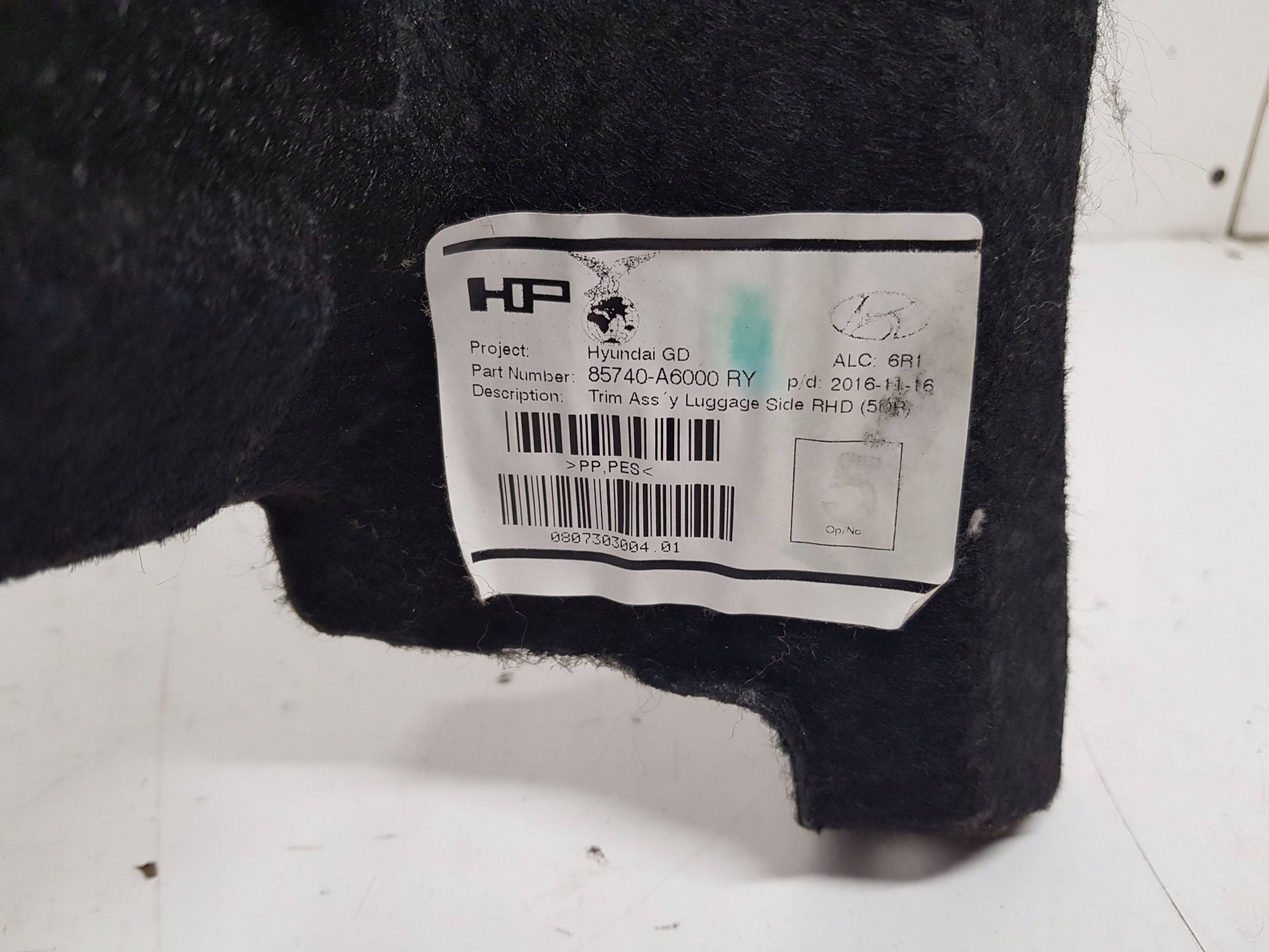HYUNDAI I30 II HB boot upholstery right rear part 85740-A6000 2012