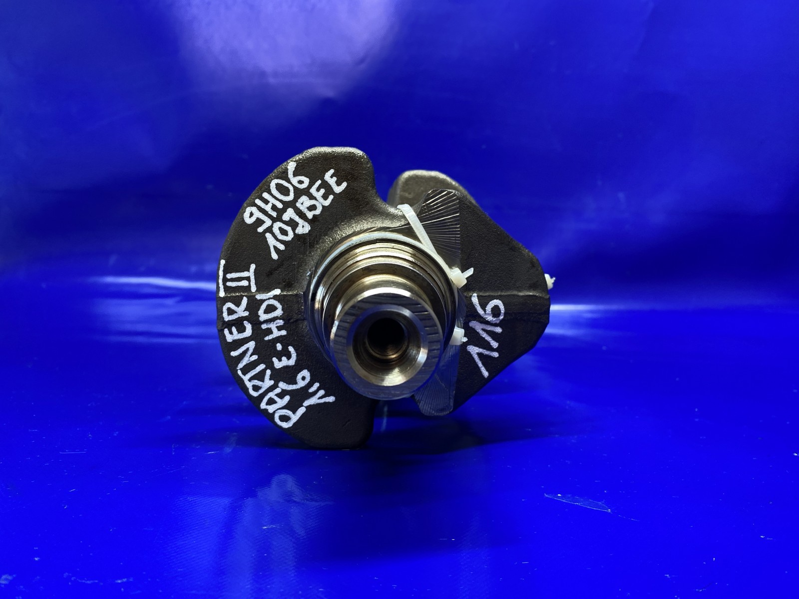 коленвал PARTNER II 1.6 10JBEE 9H06 EV25 B49