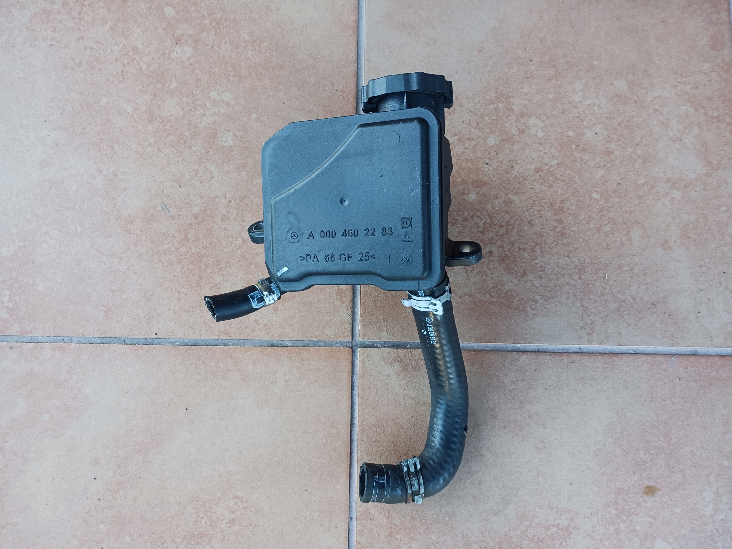 boca serva MERCEDES 3,0 CDI A0004602283