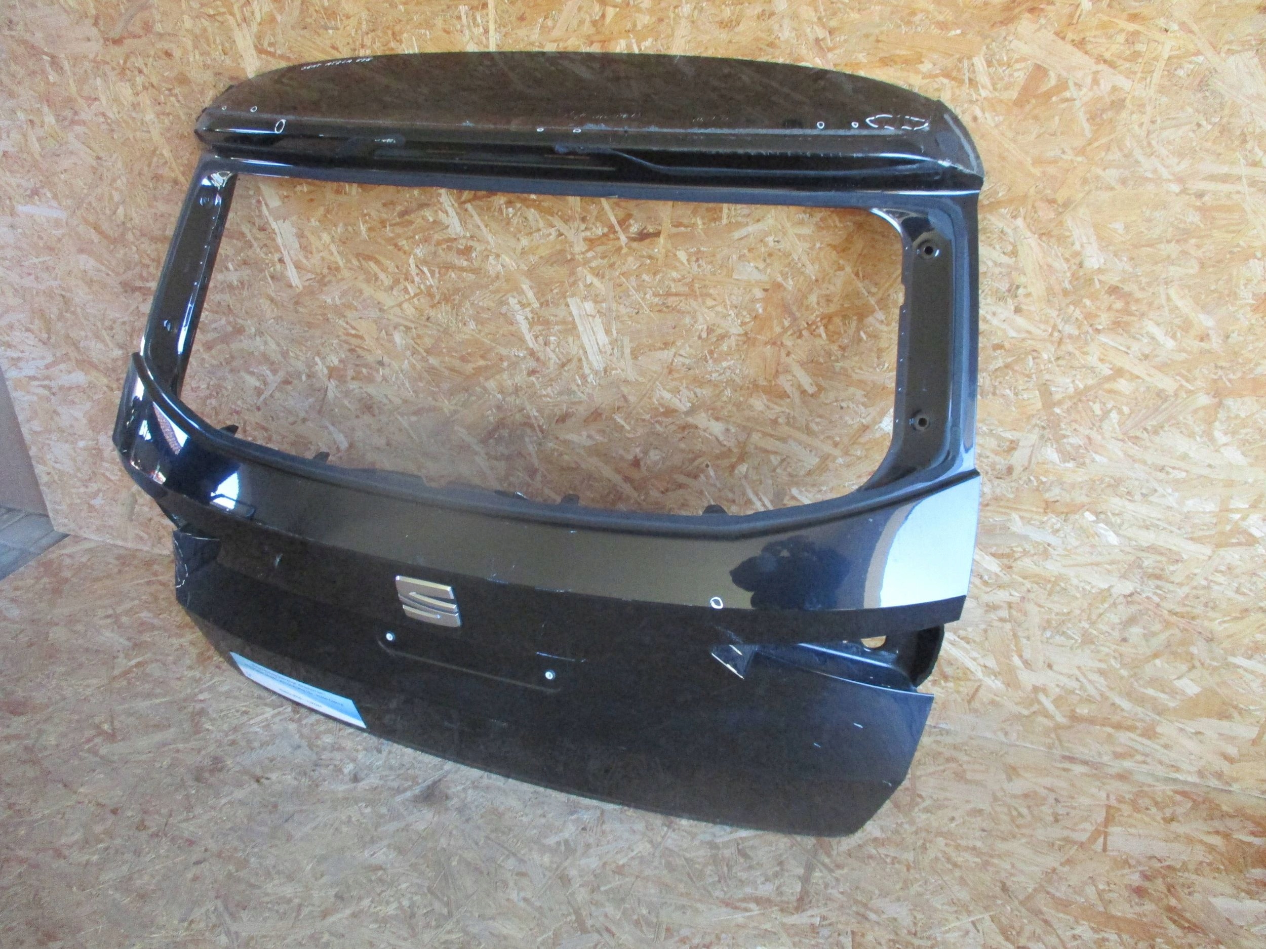 boot door rear SEAT ATECA 575
