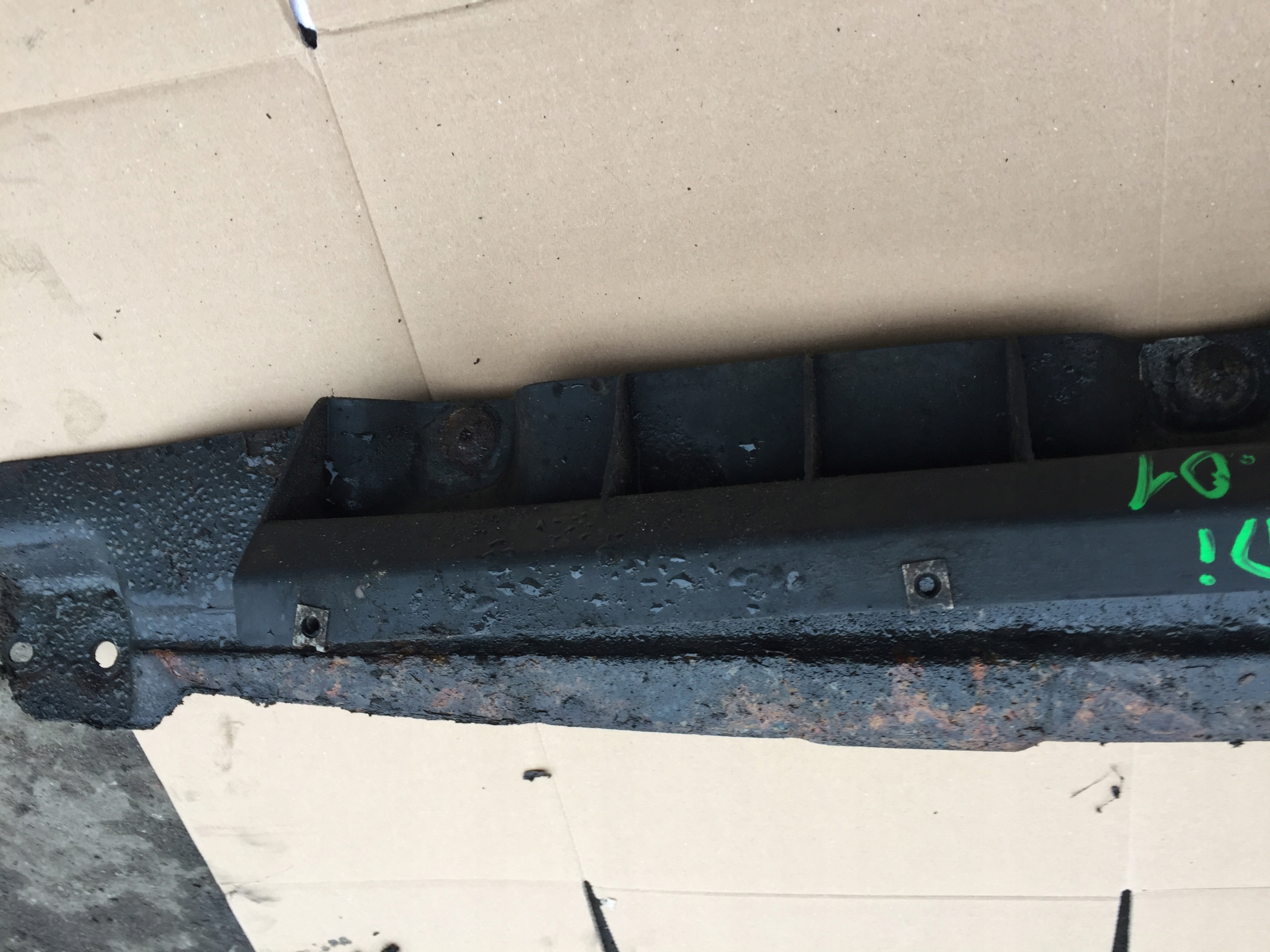 AUDI Q7 4L sider below bumper pillar front