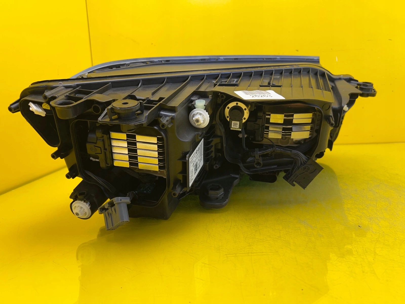 light left VW Touareg III 3 19- Full led 761941081A