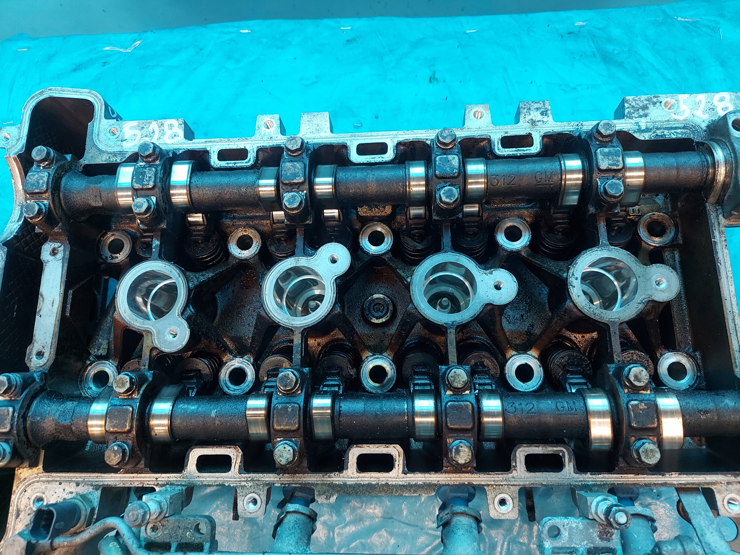 head. OPEL SAAB Z20NEL 2.0 T 55353482