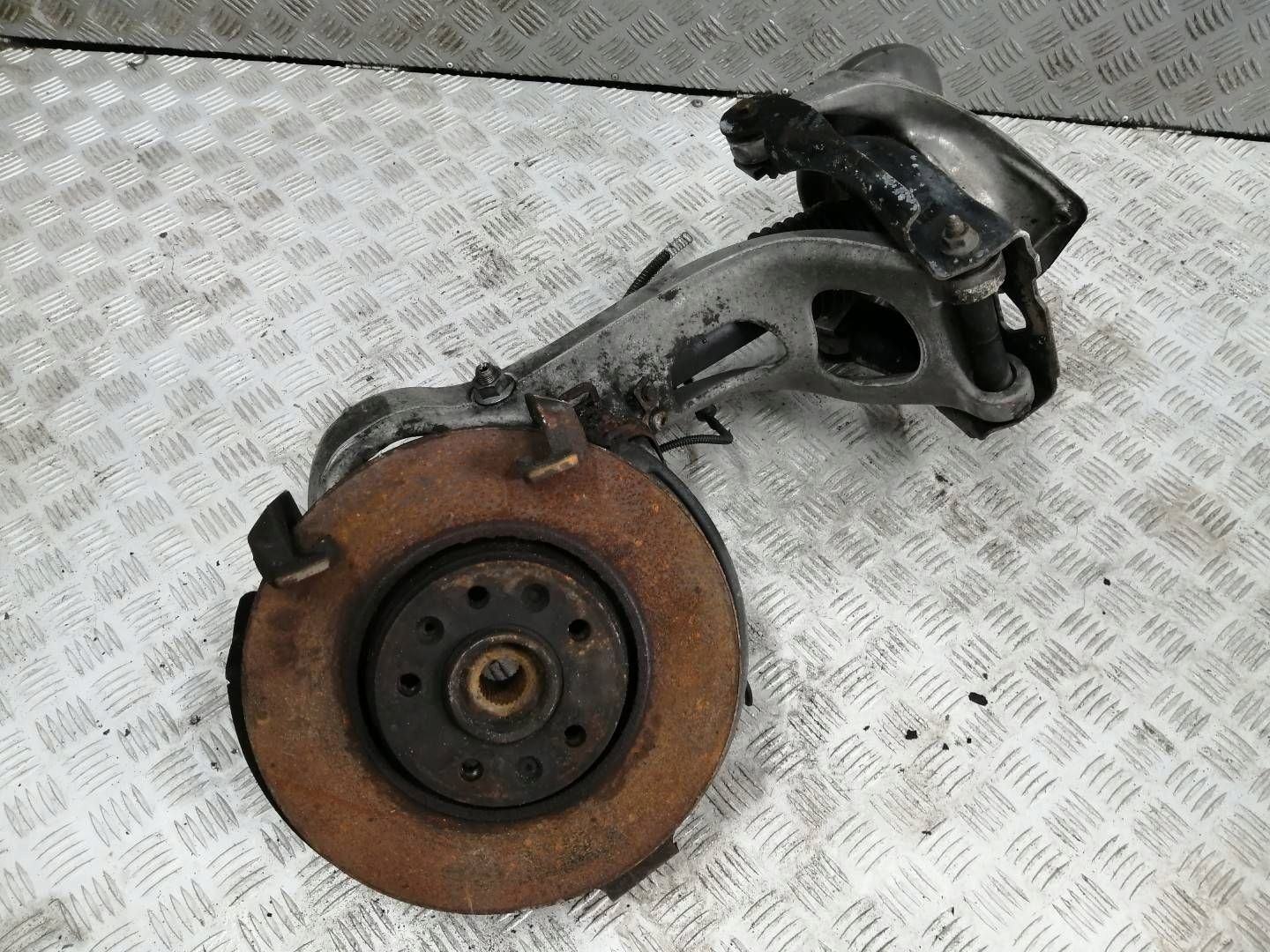 поворотный кулак CITROEN C5 III X7