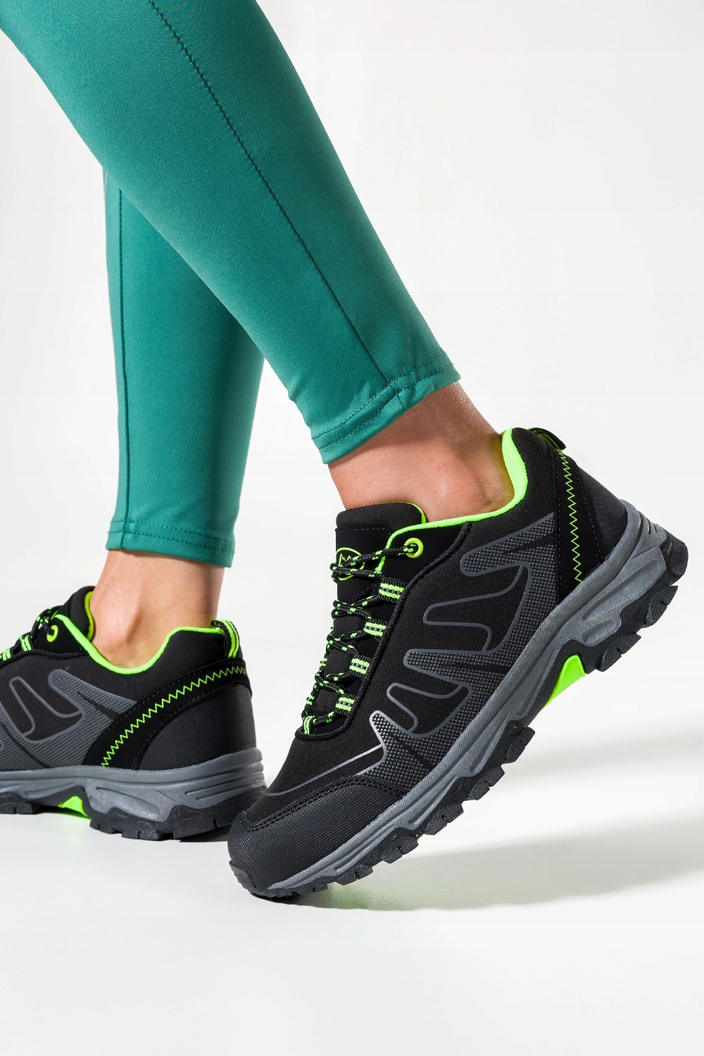 BUTY TREKKINGOWE DAMSKIE GÓRSKIE TURYSTYCZNE SPORTOWE SOFTSHELL LEKKIE r 41 Płeć kobieta