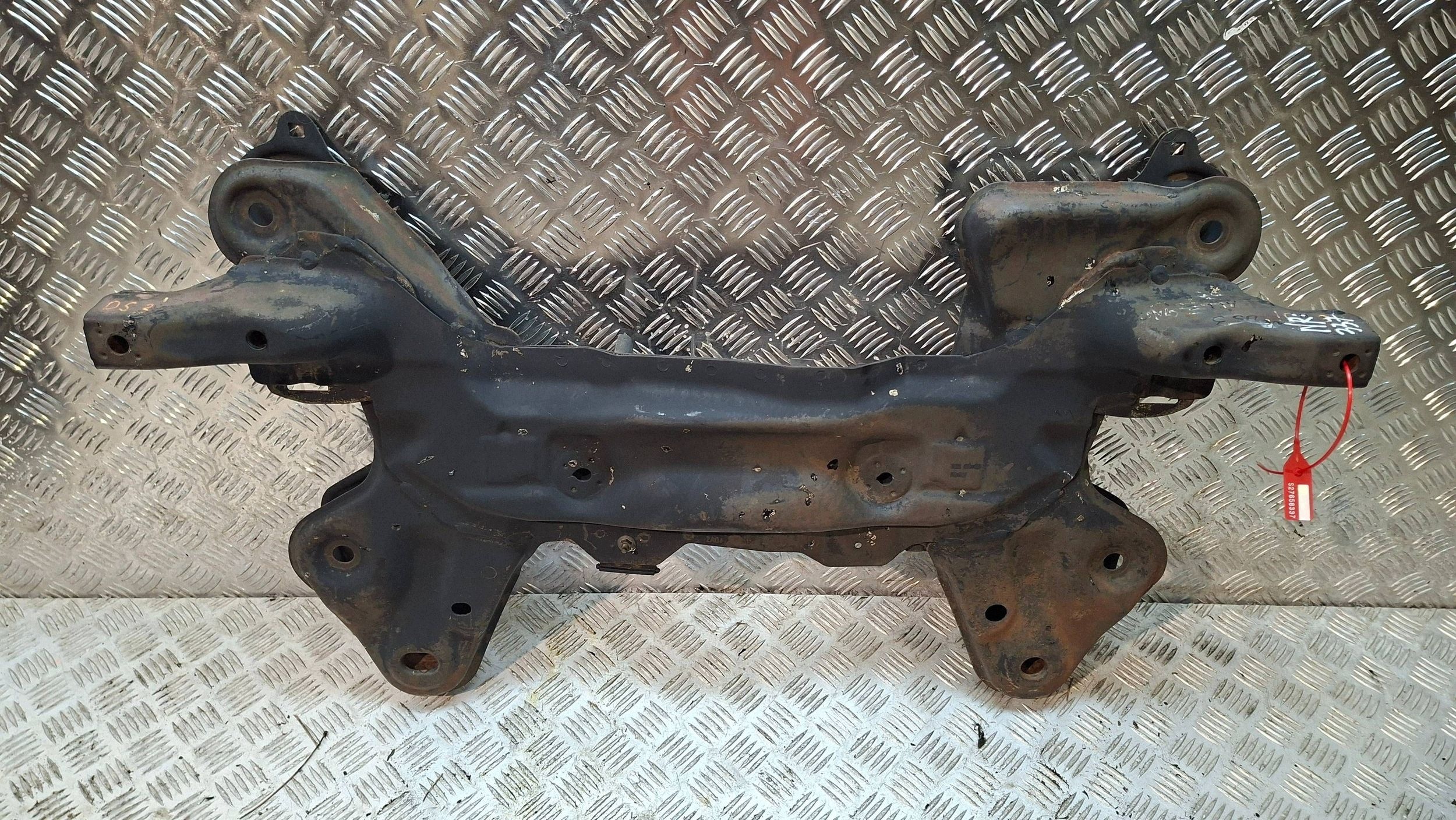 axle beam front PEUGEOT 208 1.6 EHDI 2012