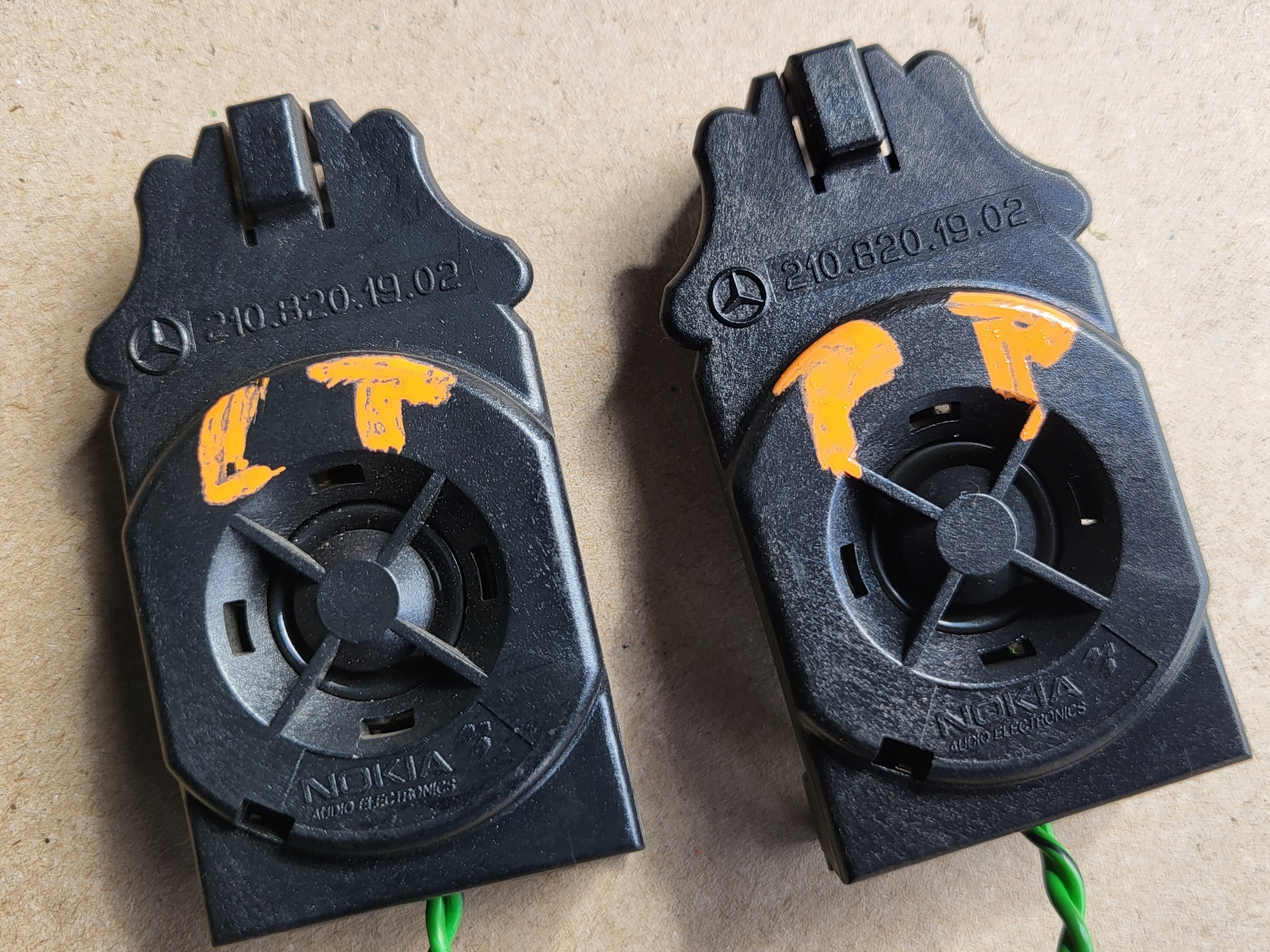 speaker tweeter TWEETER cover left right front MERCEDES E W210 2szt.