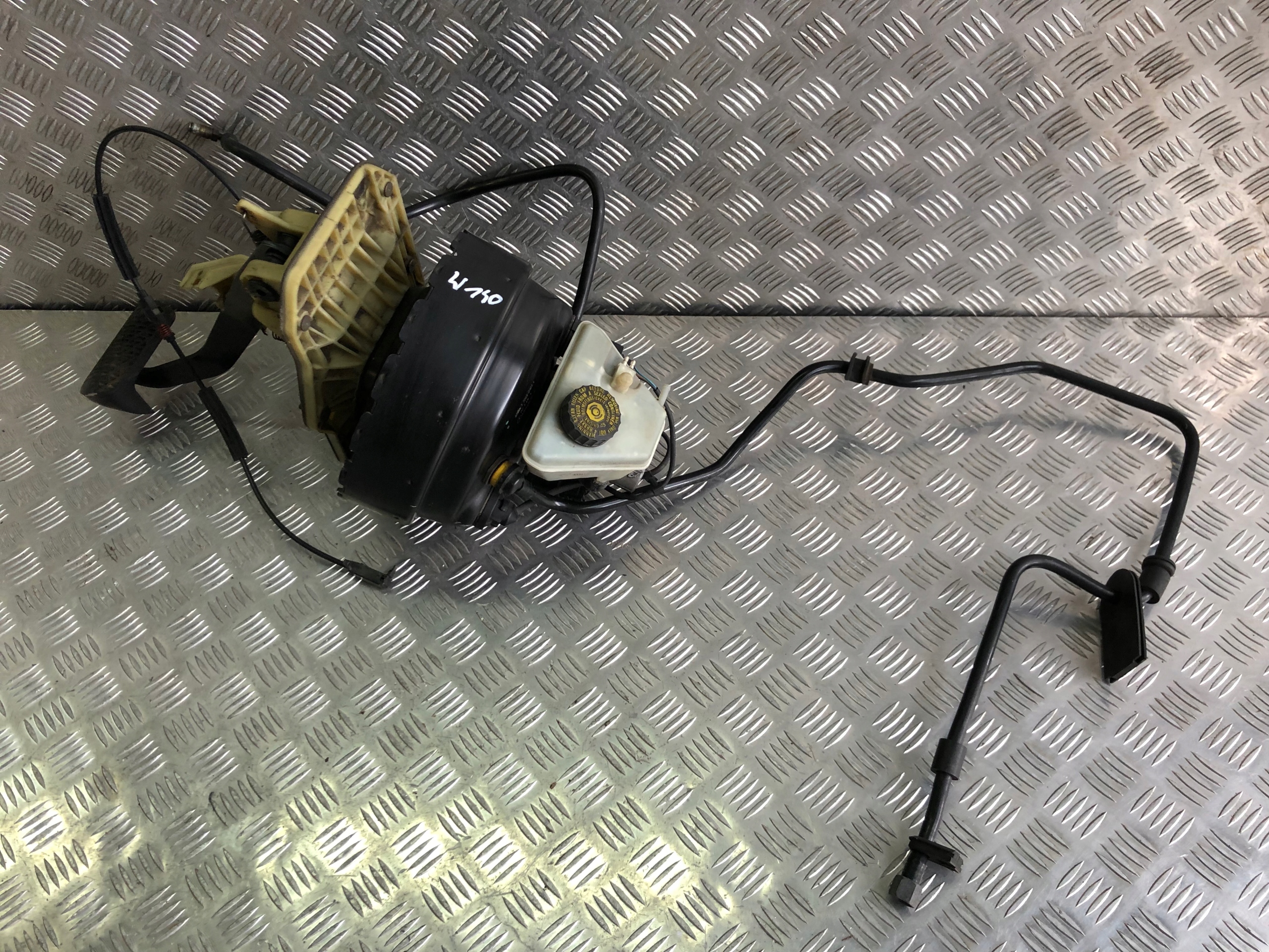 A0044304550 - MERCEDES S W140 5.0 V8 сервопривод главный цилиндр