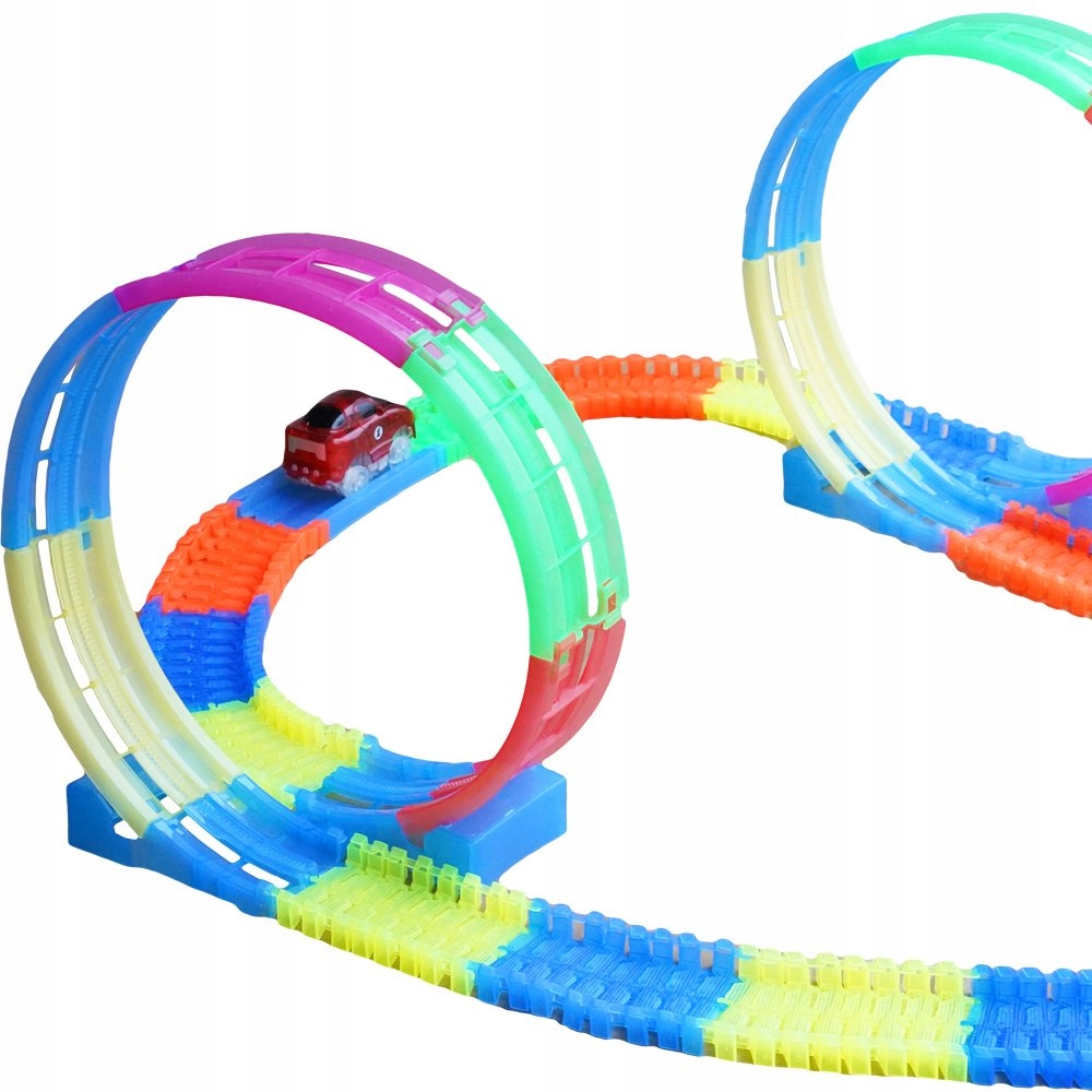 MAGIC TRACKS ŚWIECĄCY TOR SAMOCHODOWY AUTKO Wiek dziecka 3 lata +