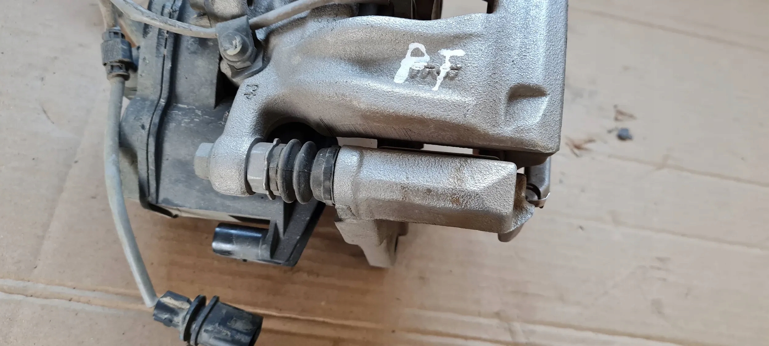 Q5 80A caliper brake right rear part 80A615406A