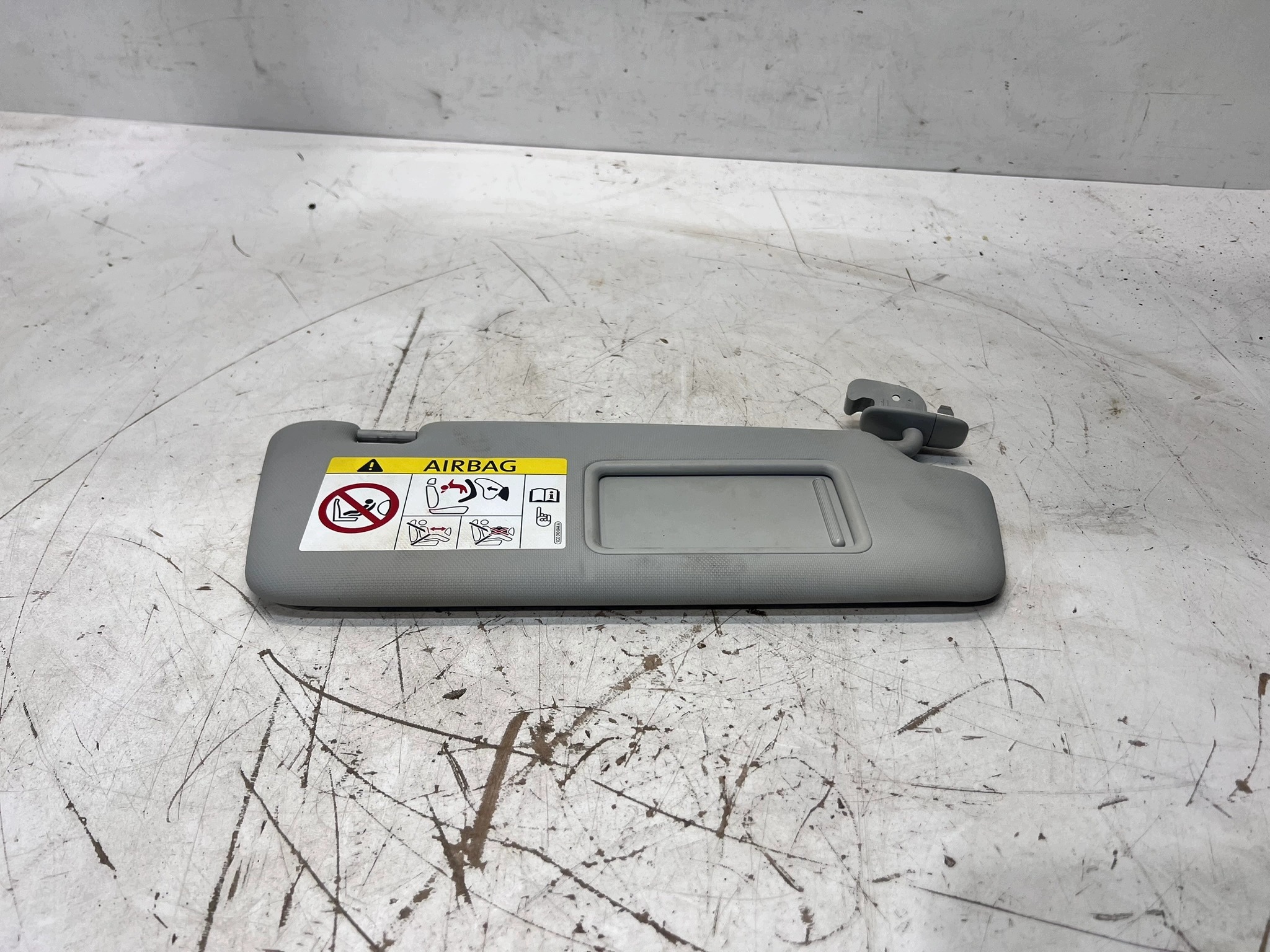 blende abdeckung sonnen AUDI A3 A4 A5 8U0857552AB FT9