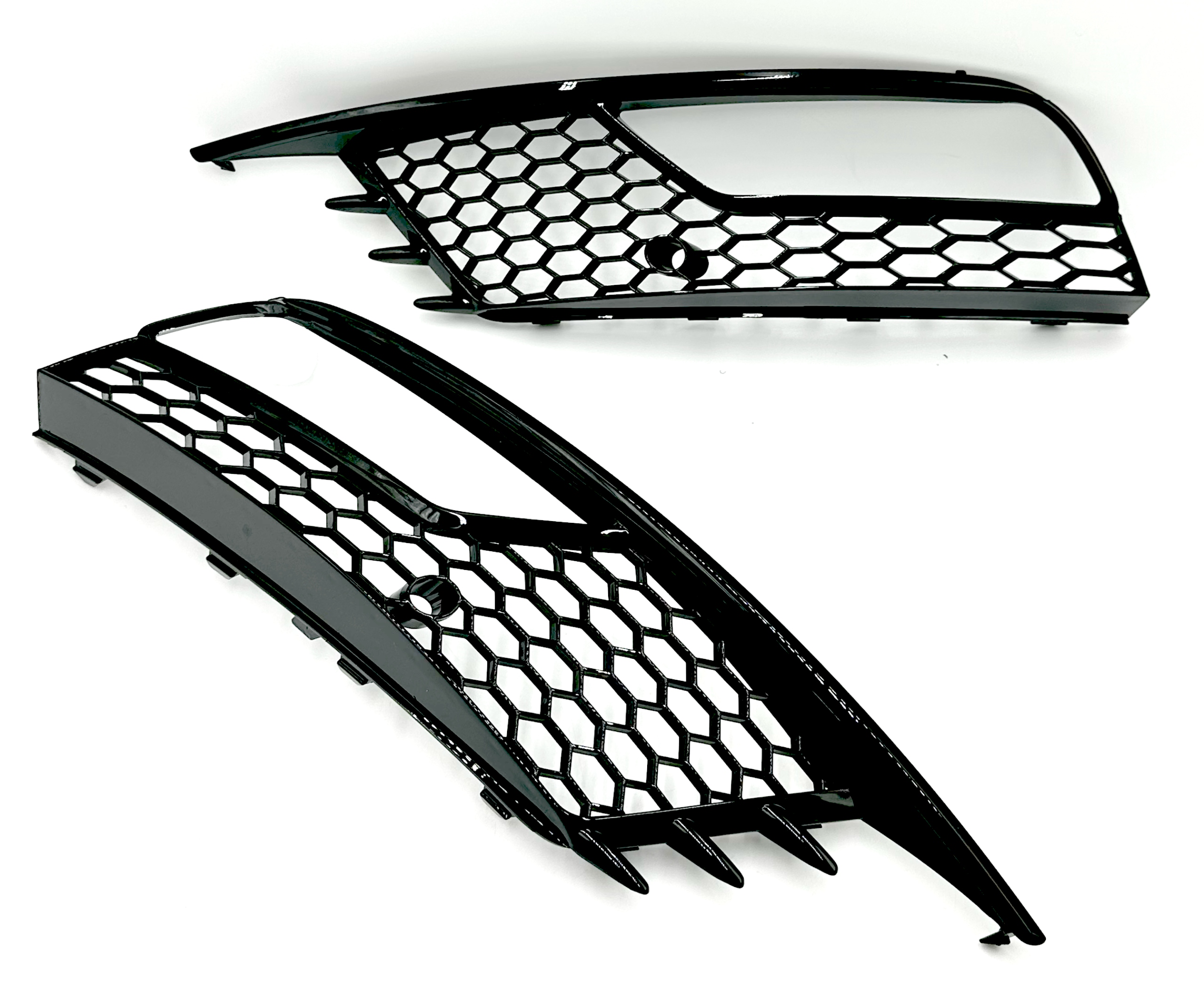 Kratka Atrapa krytka nárazníku Audi A3 8V 8V5 sedan 12-16r Medová Plástev