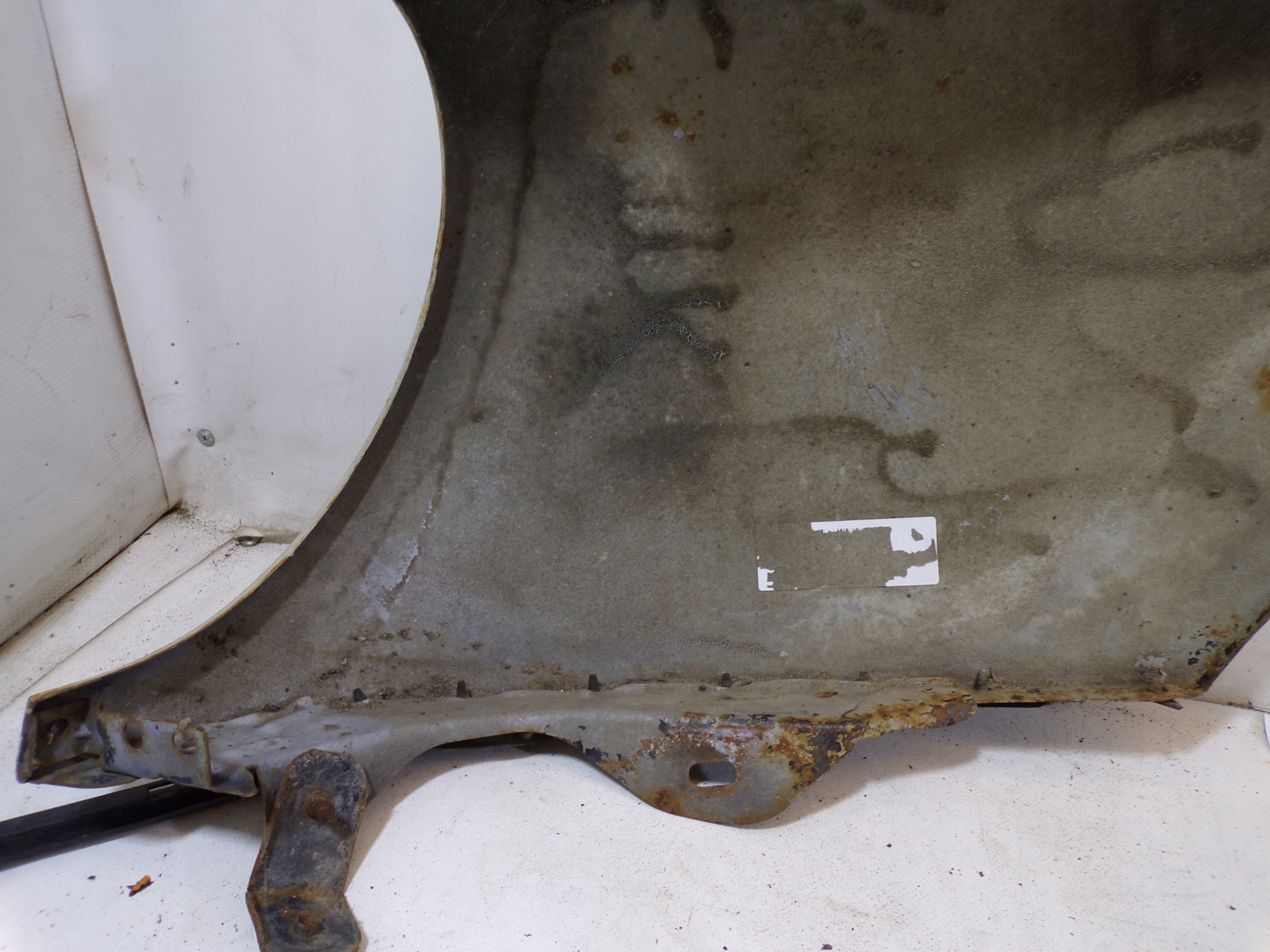 fender right front MERCEDES W210