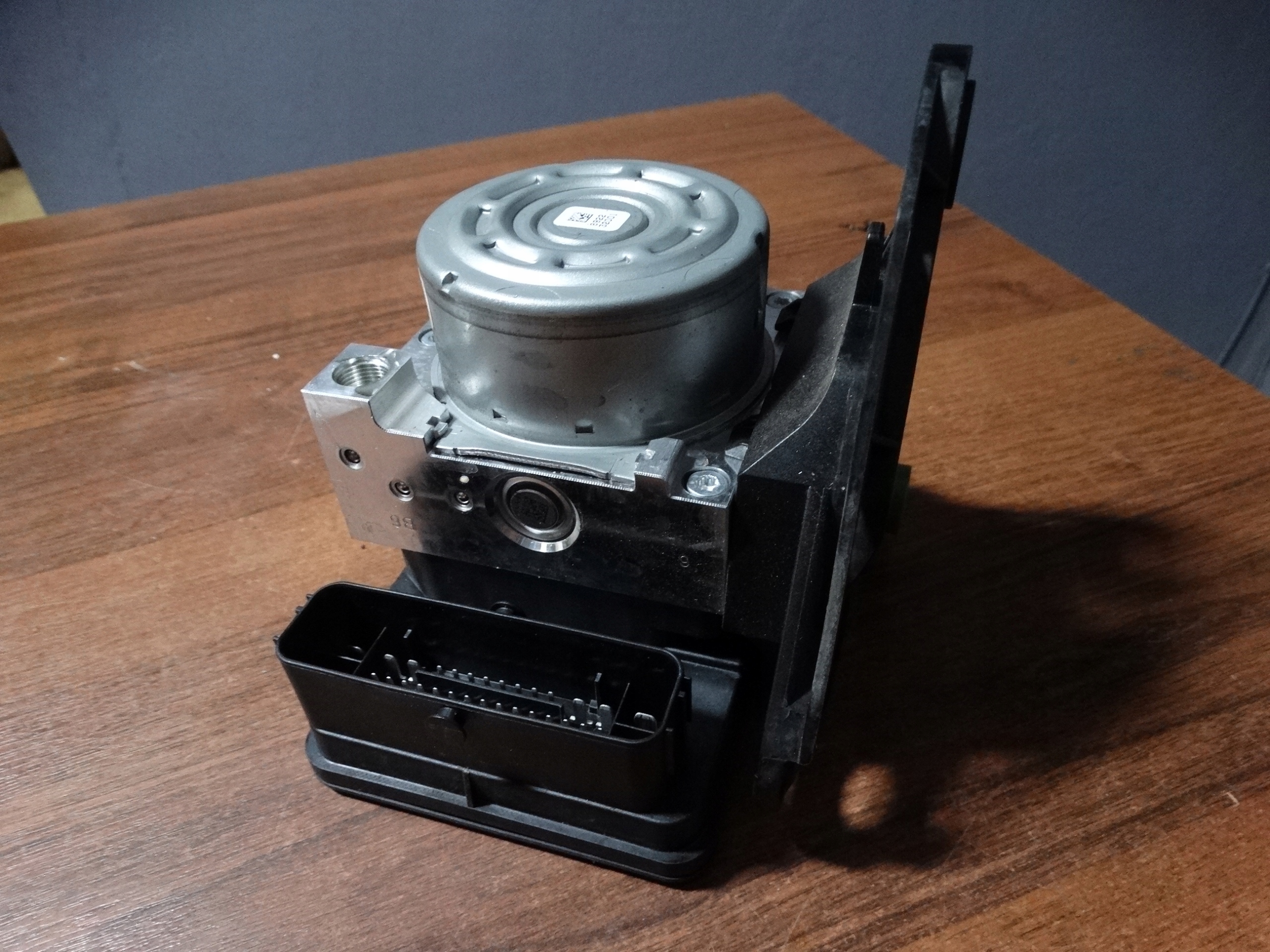 IDEALNY control unit pump ABS VW GOLF 8 VIII 1 9
