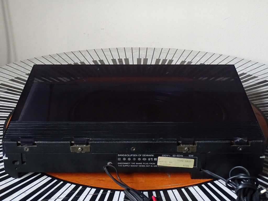 Bang & Olufsen B&O Beogram RX2 . 1221 Marka Bang & Olufsen