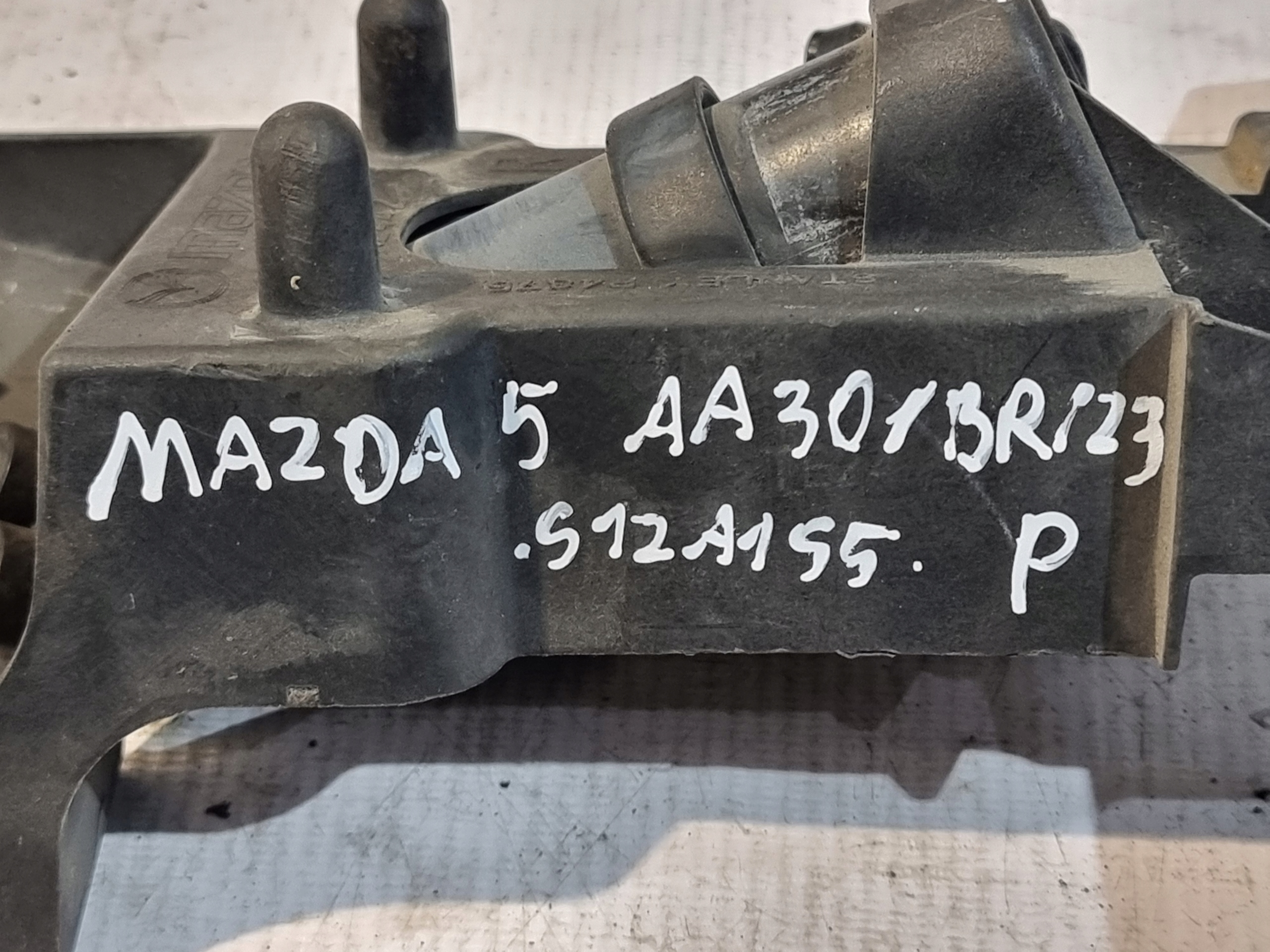 LAVAFARO REFLEKTORA Destra OE CC2951067 MAZDA 5 e CR
