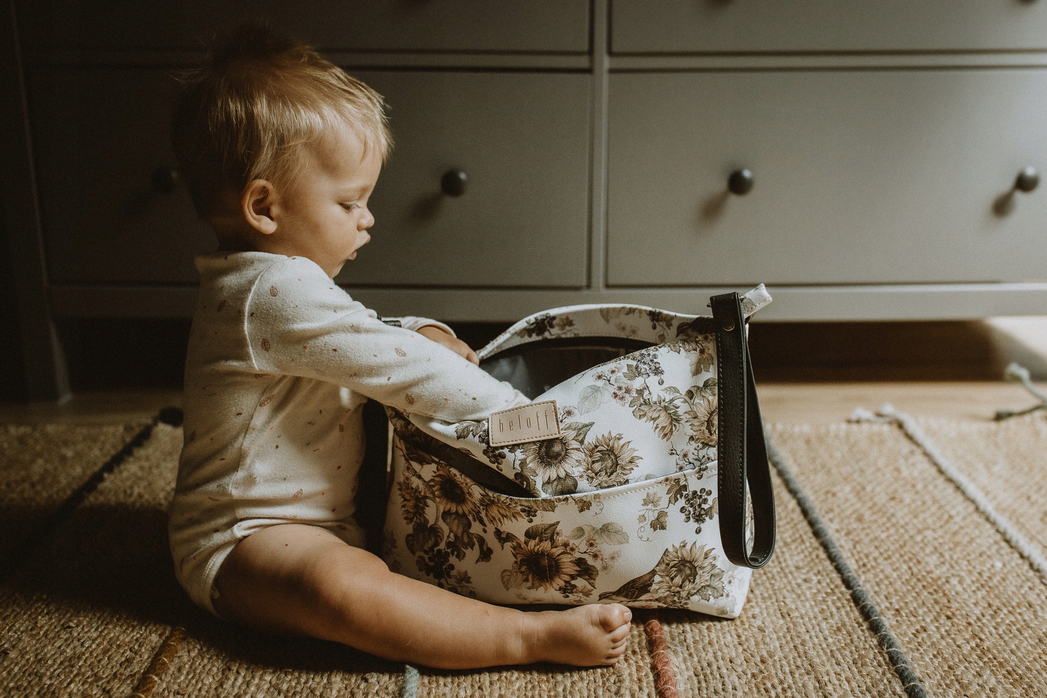 Organizer Torba do wózka Beloff Białe kwiaty Wzór dominujący mix wzorów