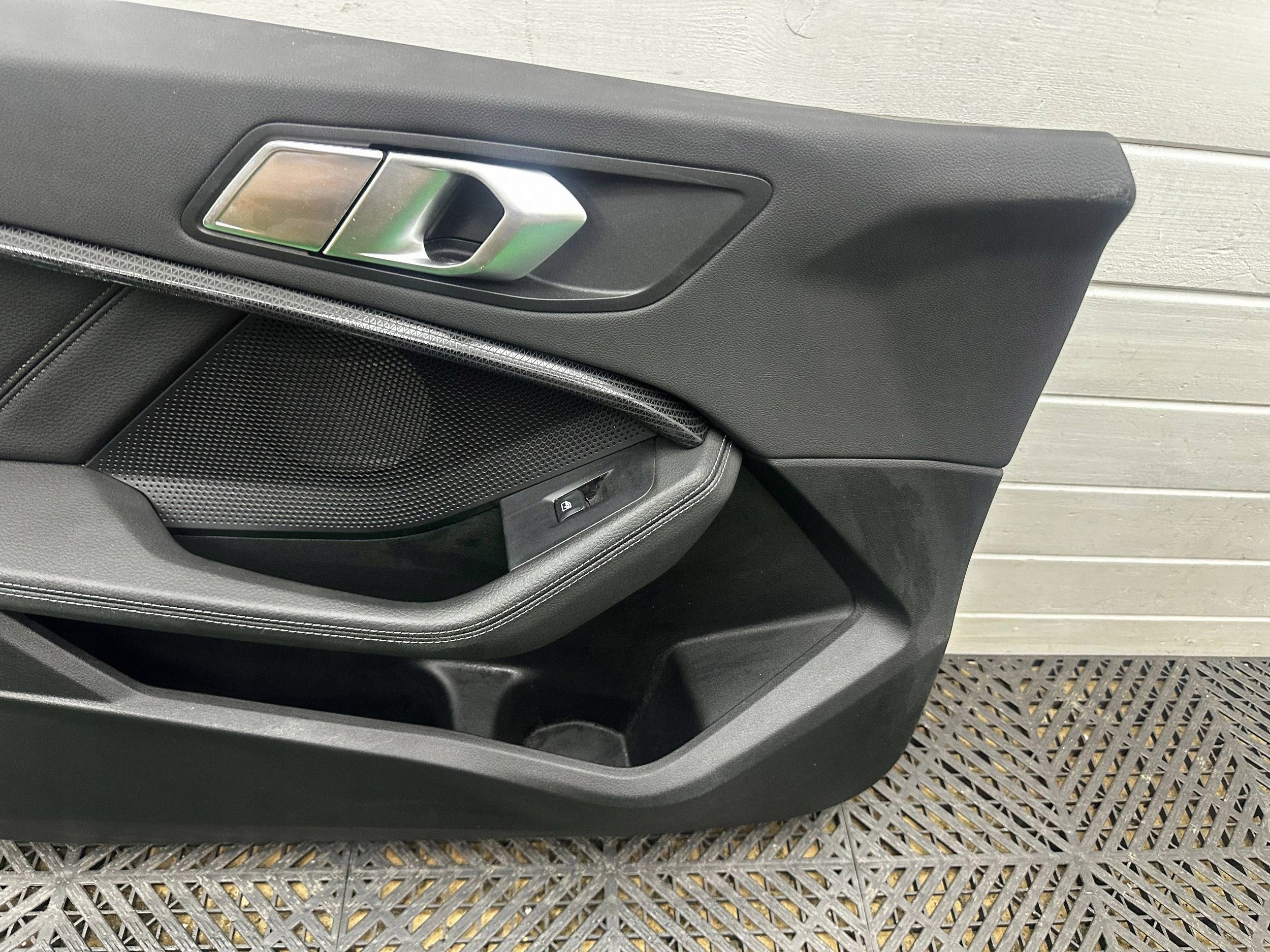 Seite Tür BMW 1 F40 9870122