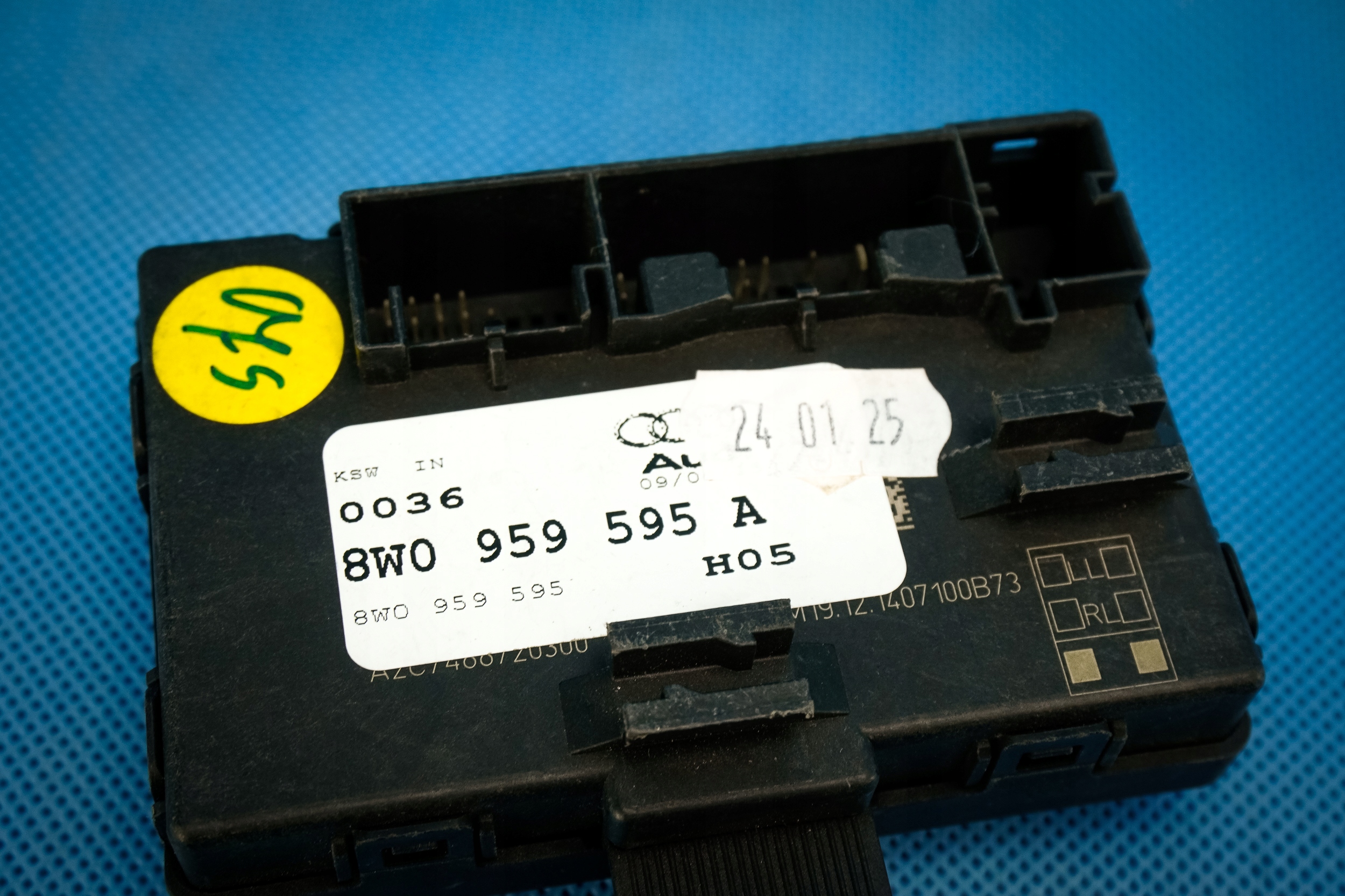 control unit module door rear part Audi A4 8W 8W0959595A