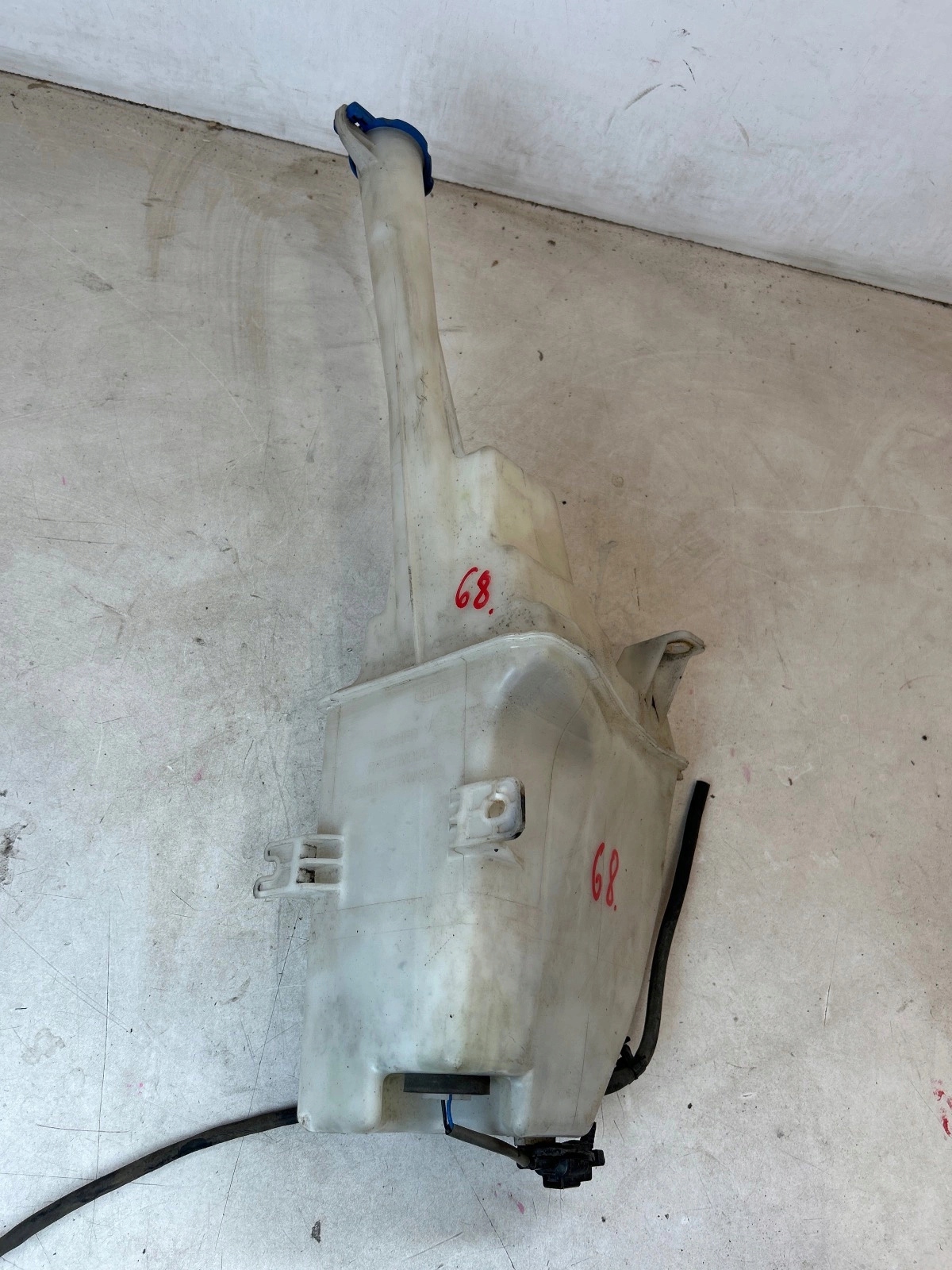 washer fluid tank pump Kia Sportage III
