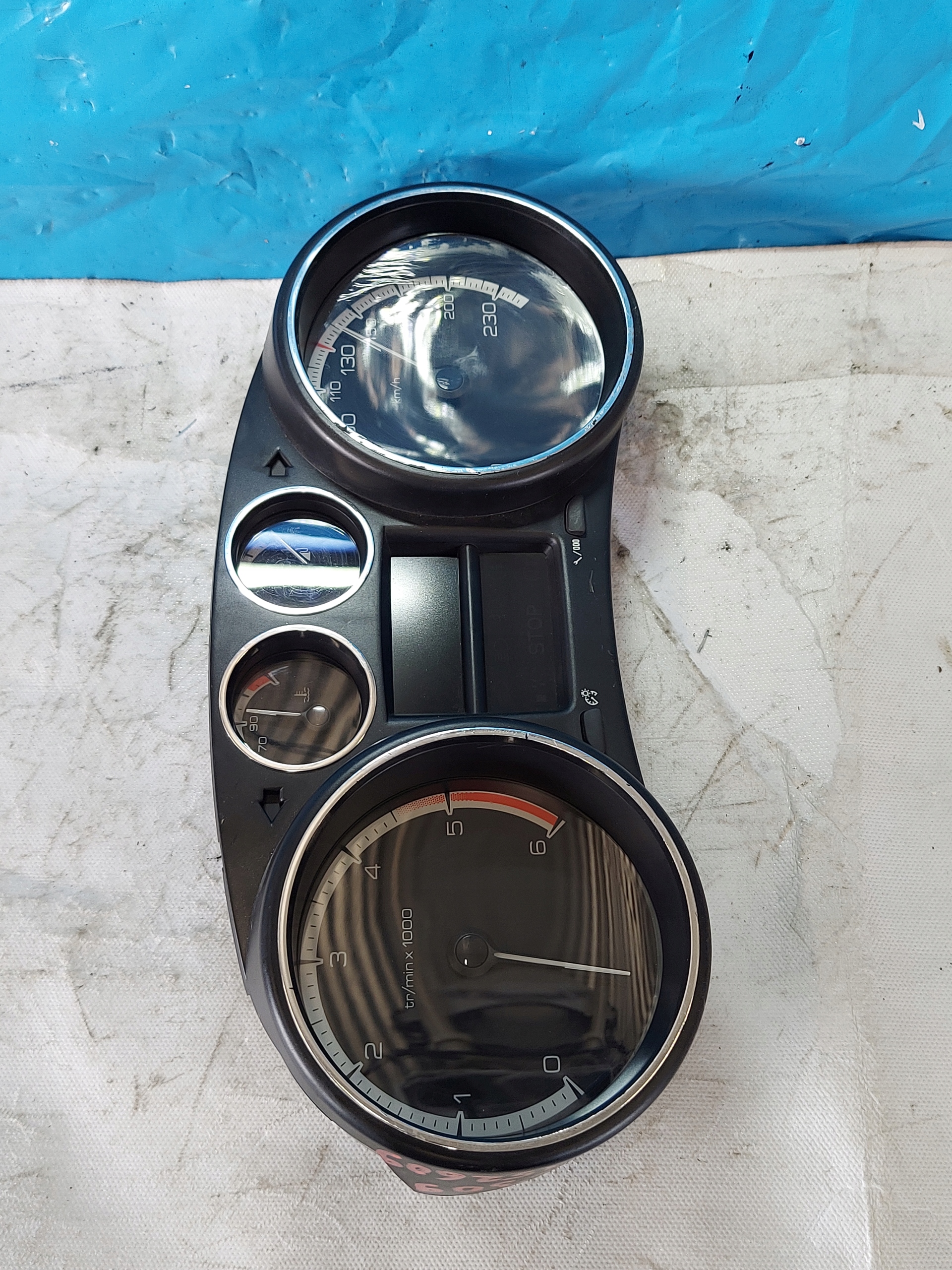 dials clock PEUGEOT 308 1.6 HDI 9666649080