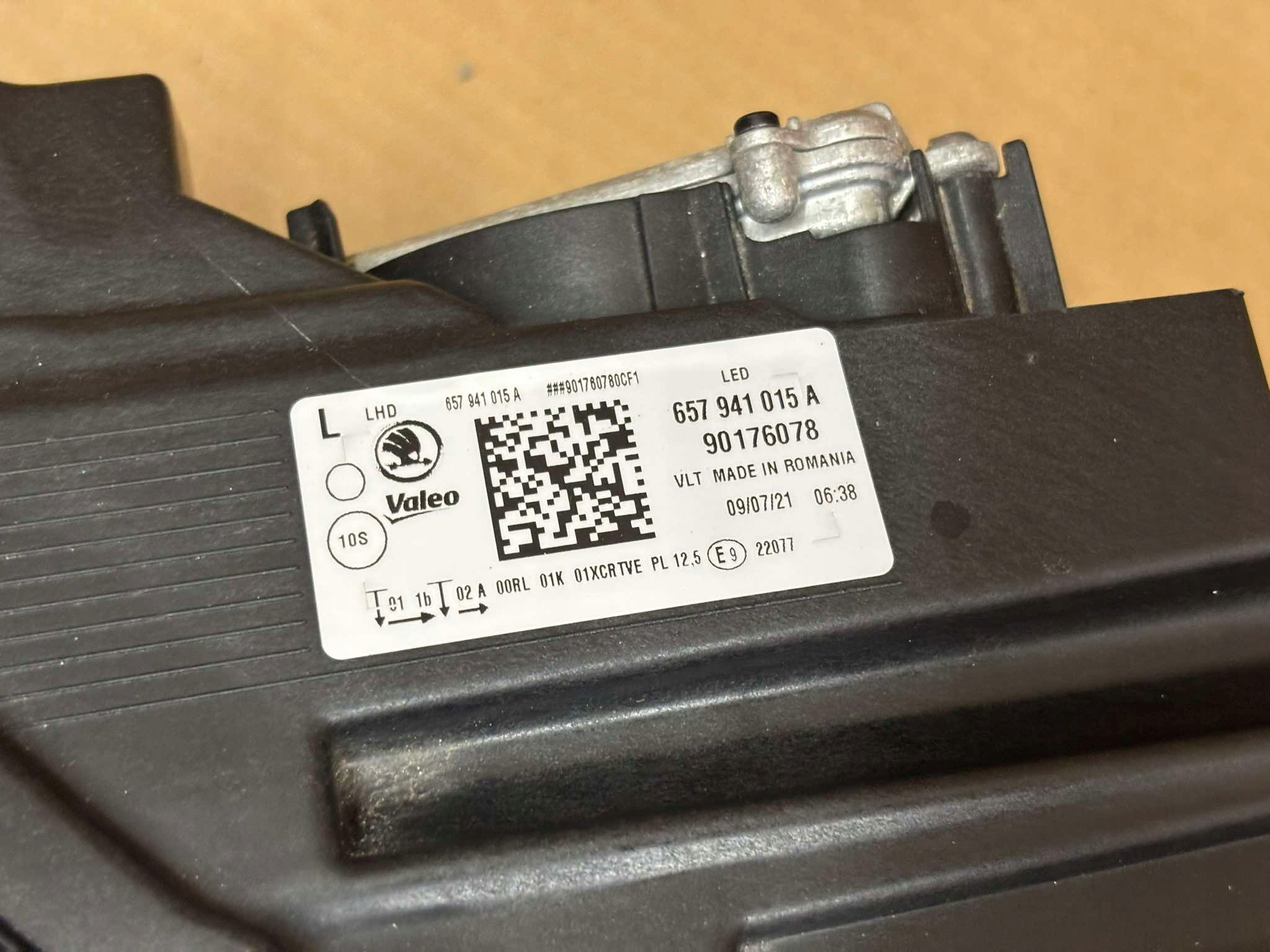 light left front SKODA SCALA CRYSTAL LIGHTING 657941015A