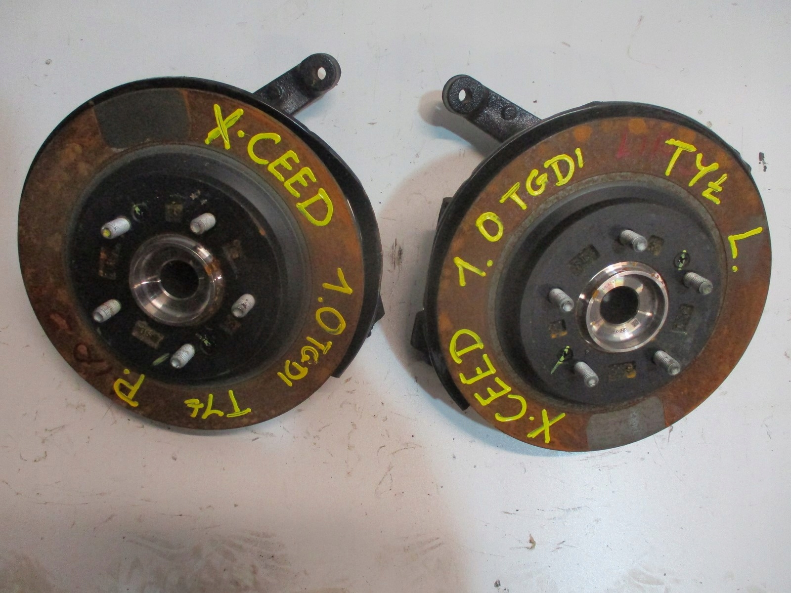 swing swings KIA X-CEED X CEED 1,0TGDI right left rear