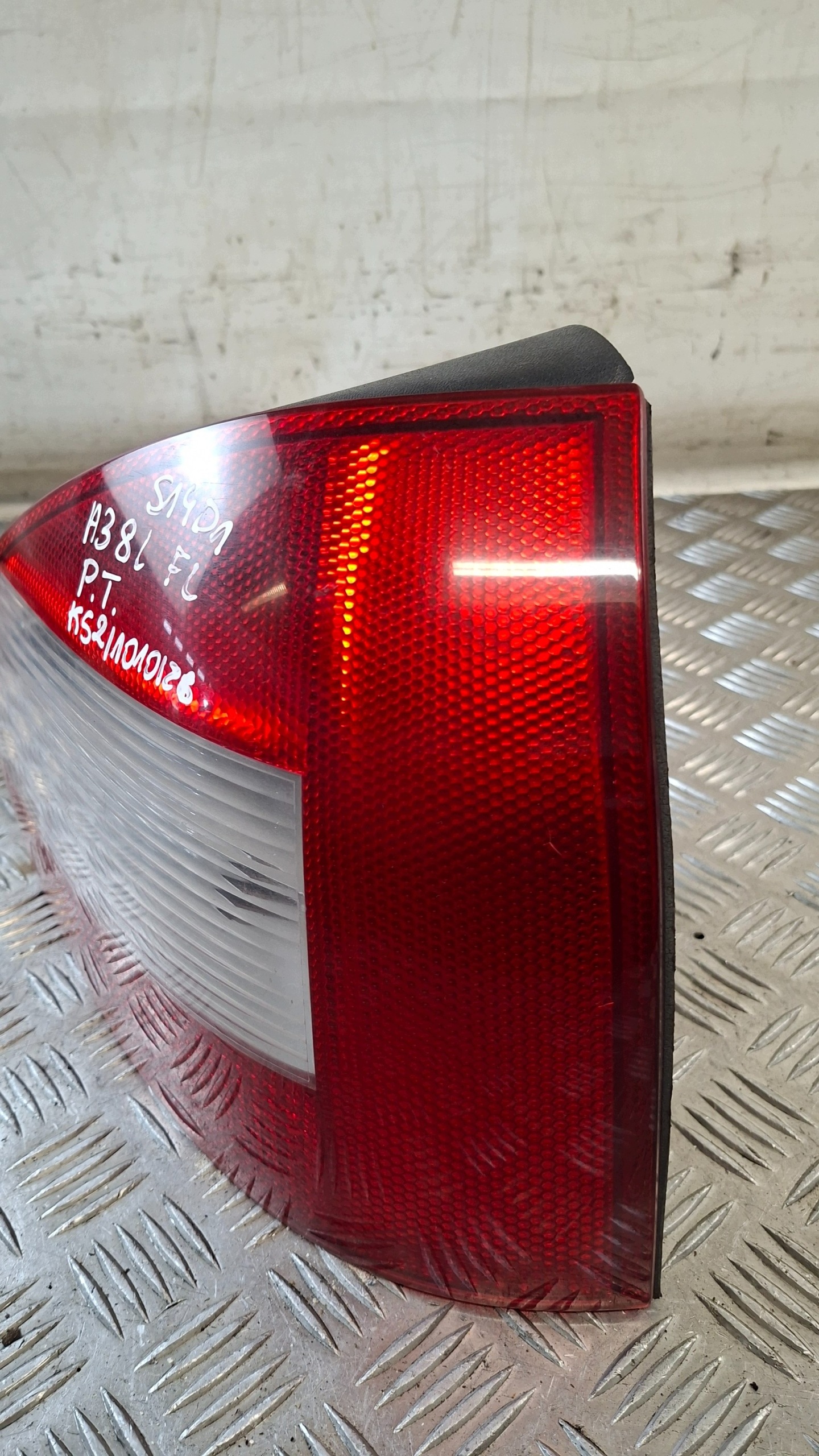 light right rear part AUDI A3 8L LIFT