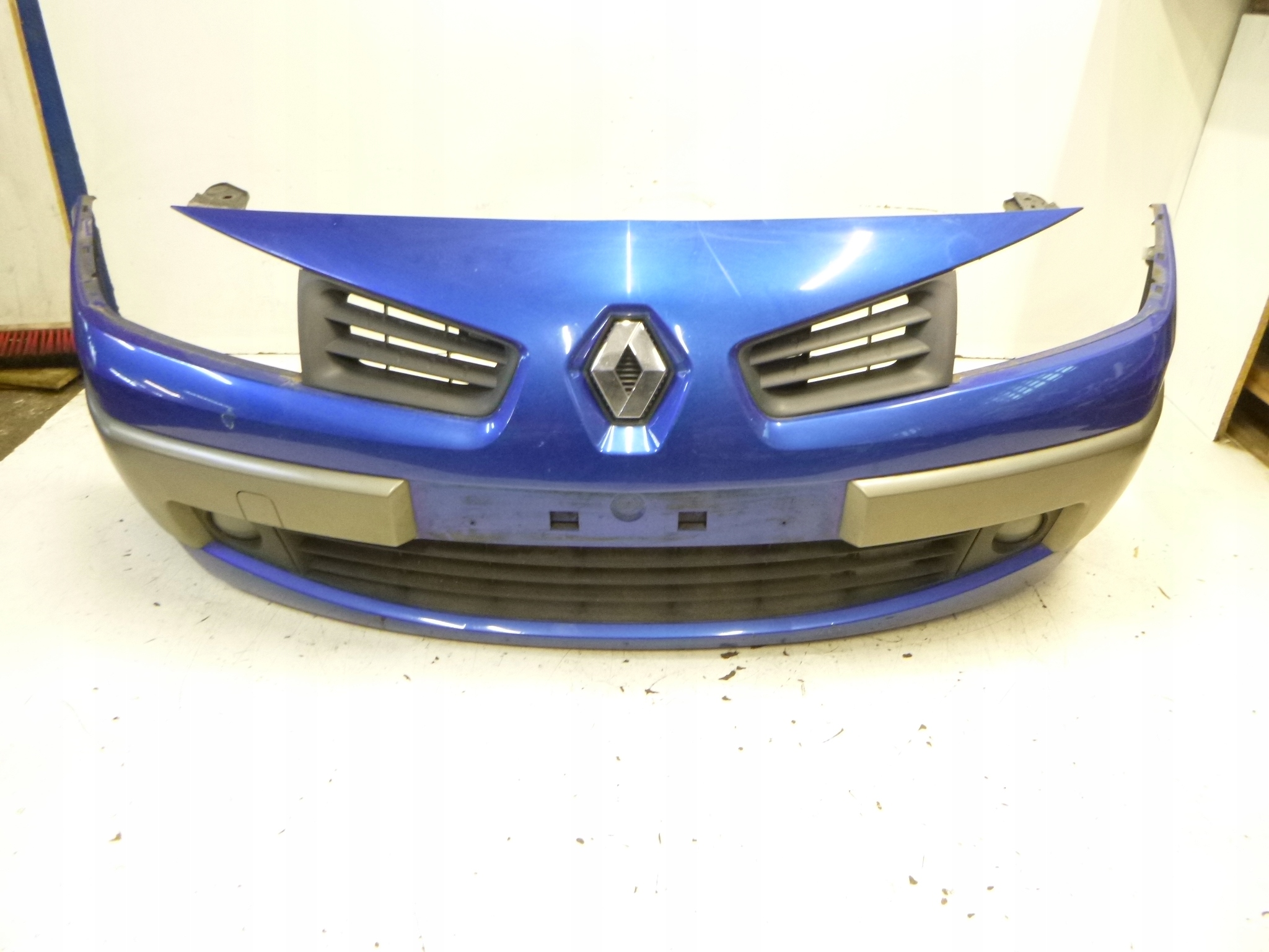 front bumper Renault Megane II SAN913 2006r.