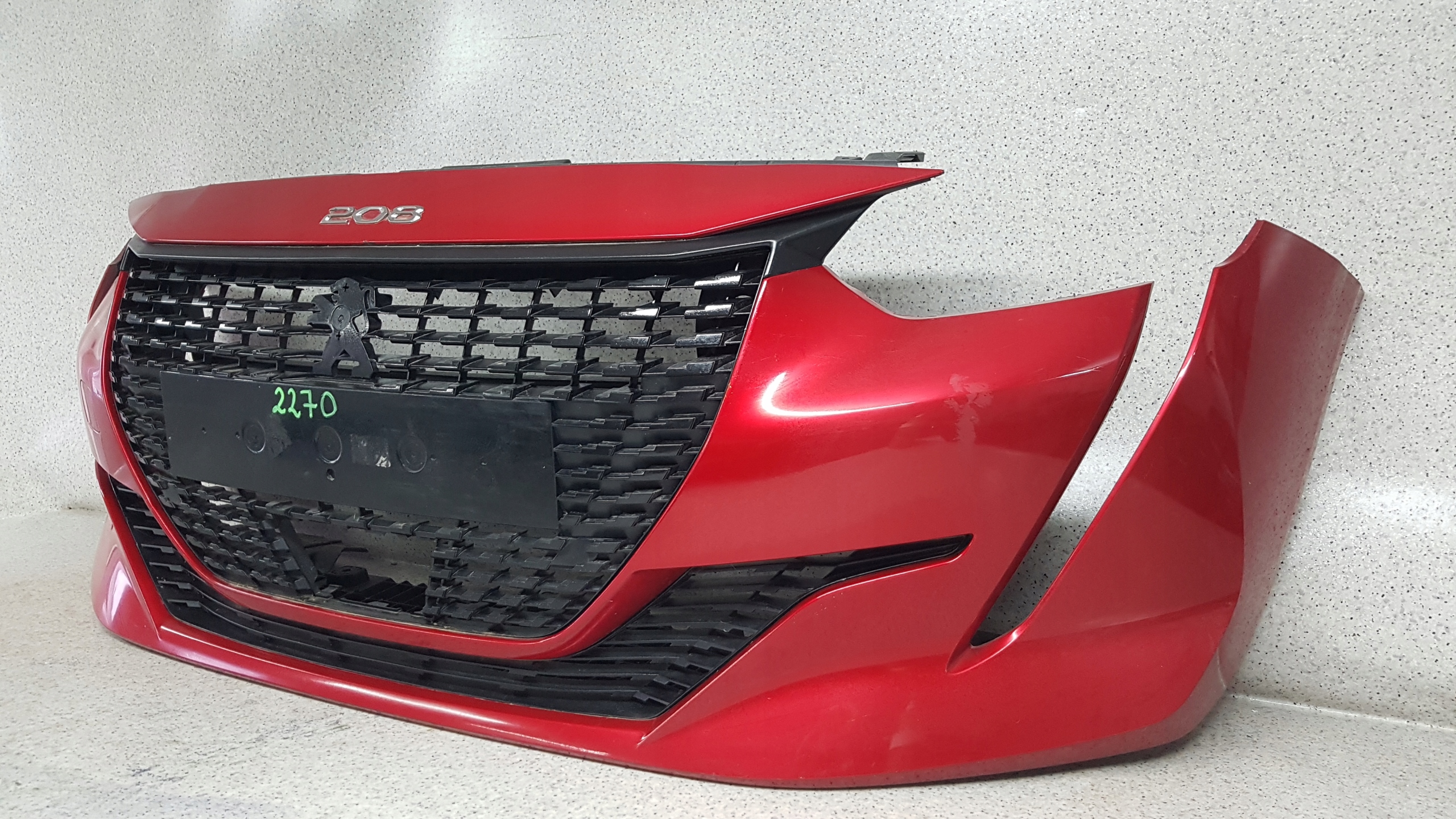 PEUGEOT 208 II 2019 - nárazník předek 2270