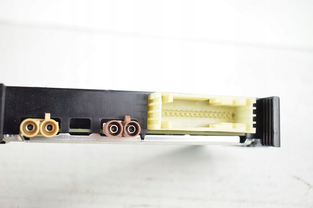 module KOMUNIKCJI MERCEDES A1779009703