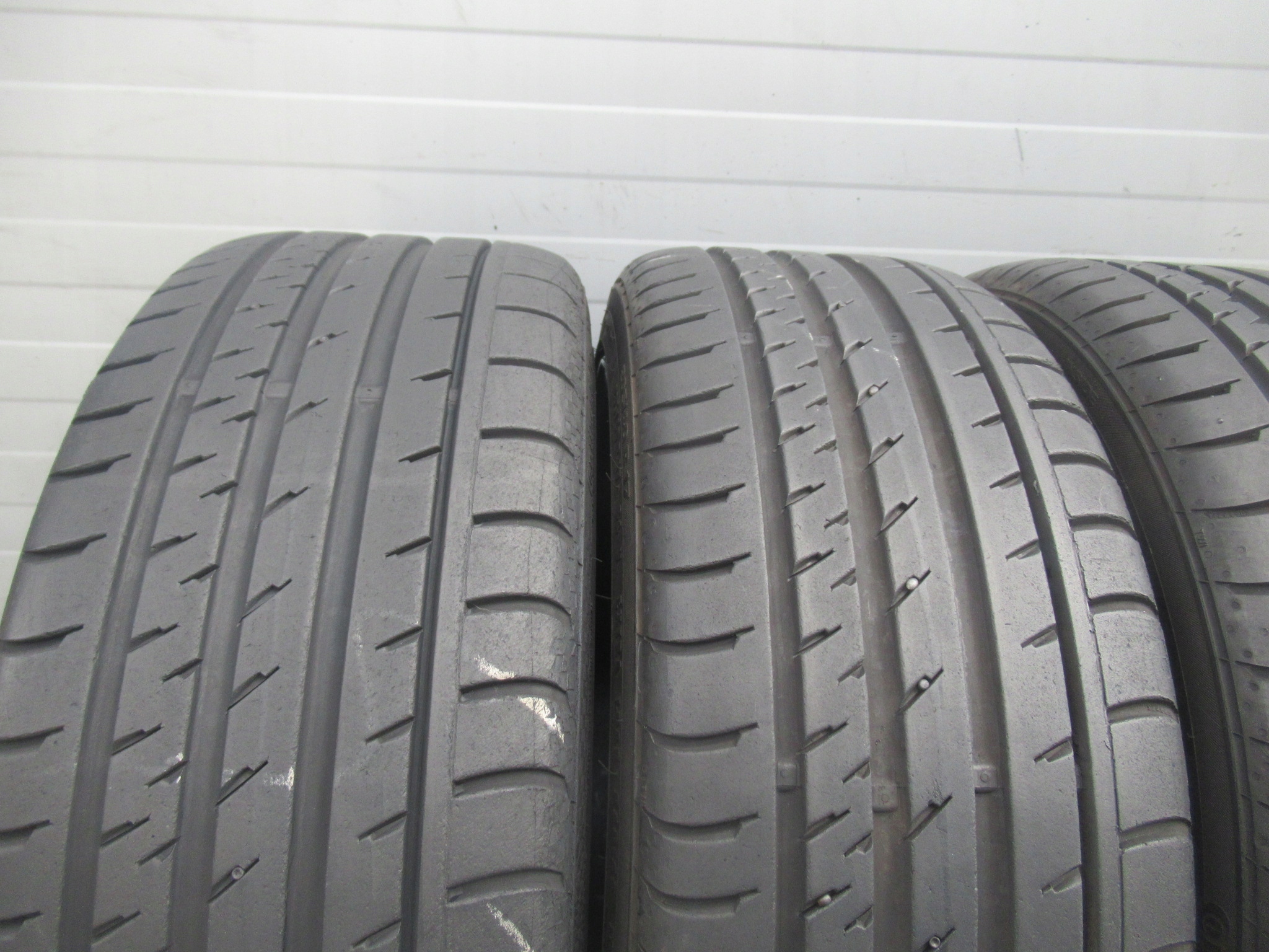 ALU+OPONY LATO R17 RENAULT TWINGO RS,CLIO 3,MODUS Otwór centralny (mm) 60,1