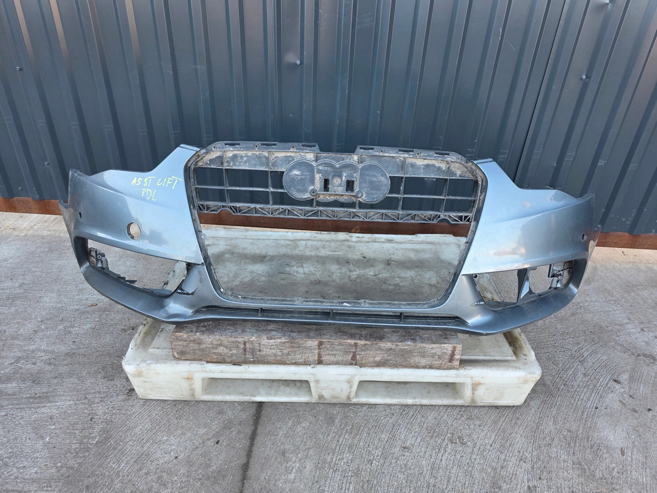 Stoßstange vorne AUDI A5 8T LIFT PDC 2011-2016 Original !!!