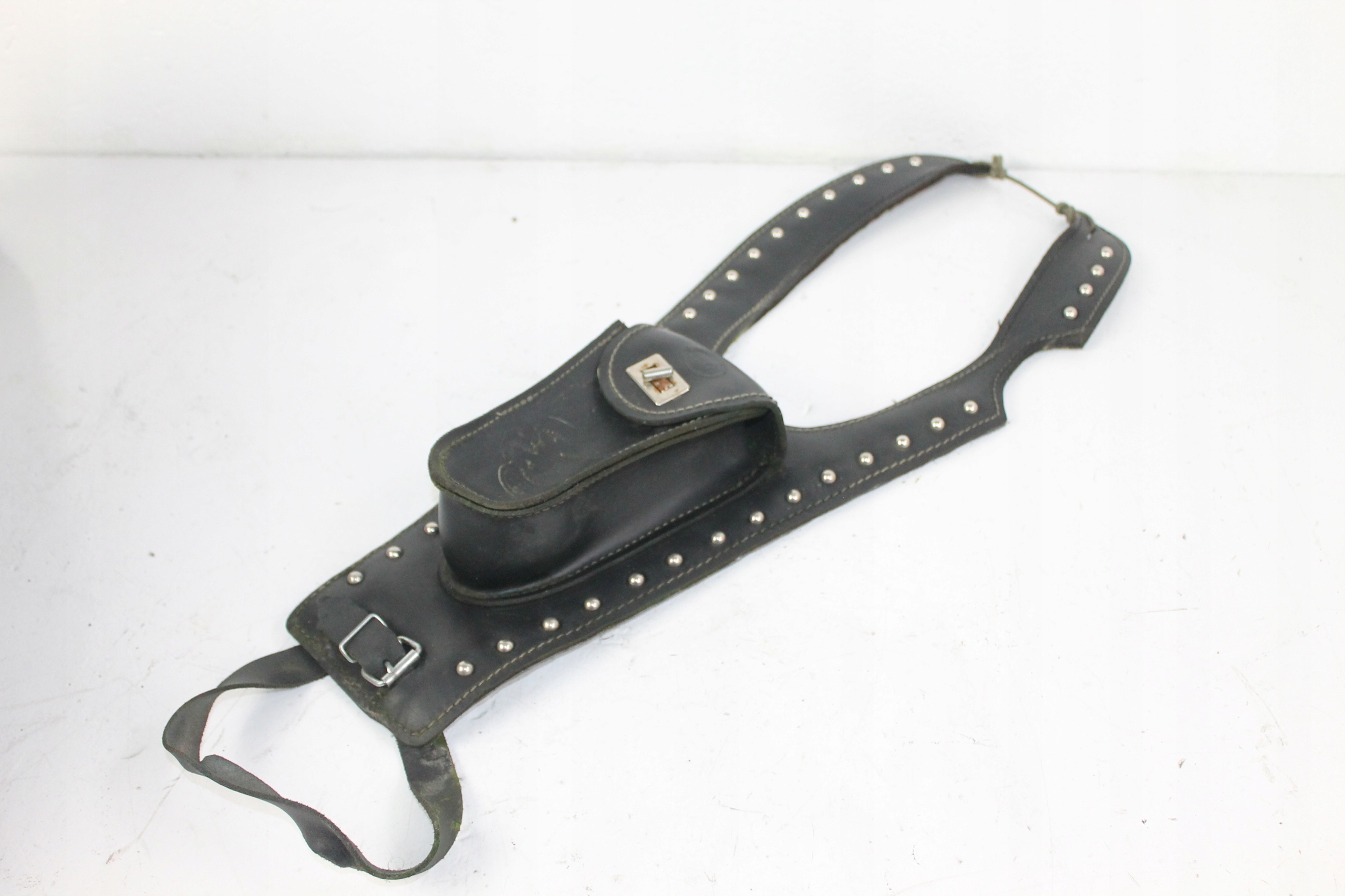 37 - YAMAHA DRAG STAR XVS 650 CLASSIC TIE BELT ON THE BAK