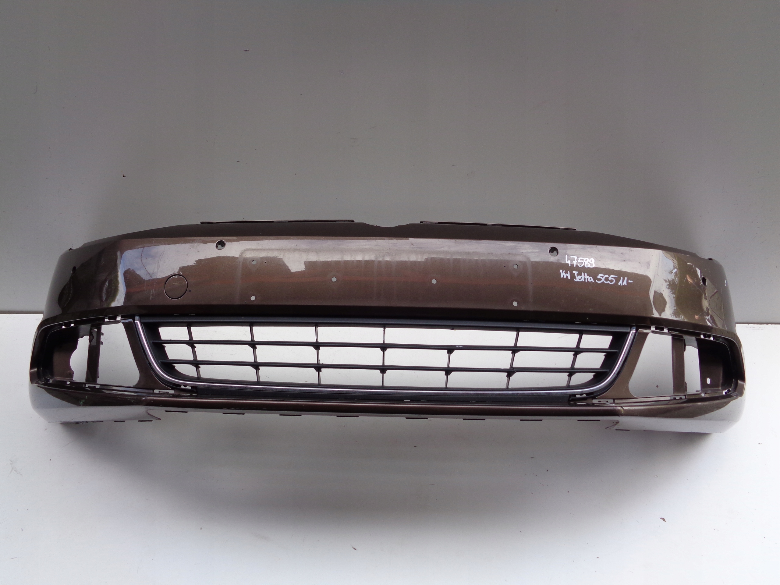 front bumper VW JETTA 5C6 11- NR 47589
