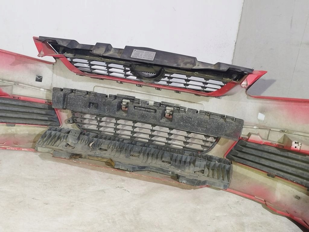 Opel Zafira B bumper front front Y547