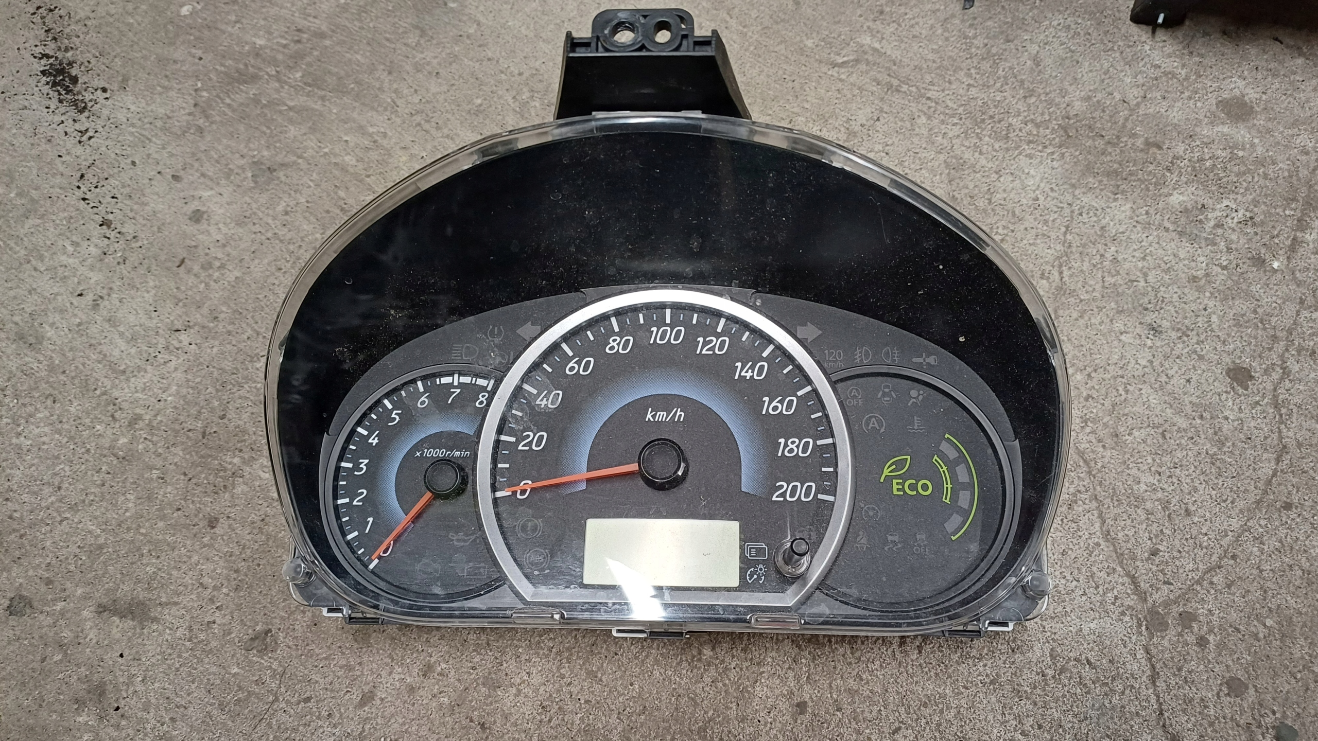 mitsubishi Space Star II спидометр 8100B321
