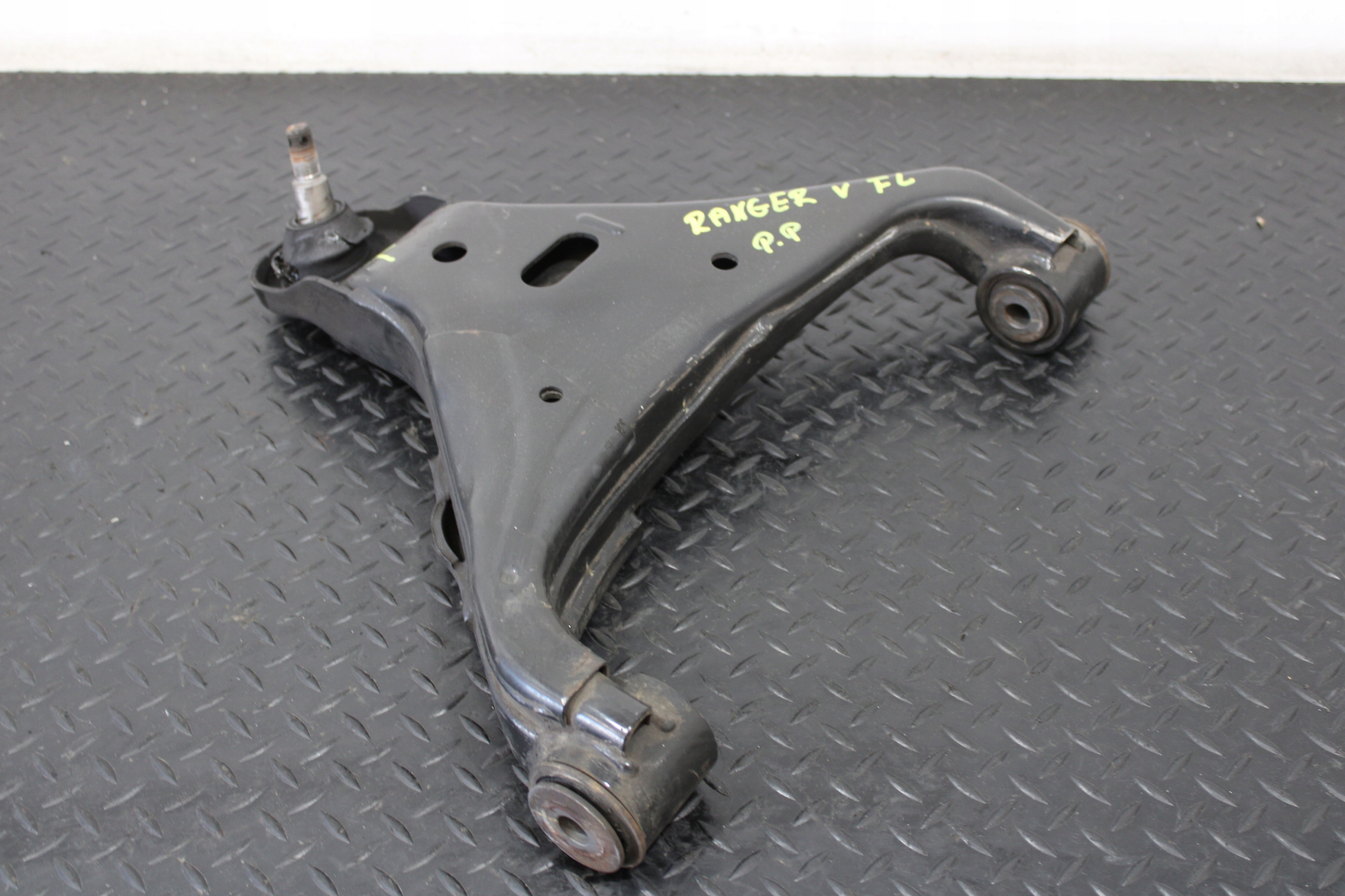arm right front FORD RANGER V 5 LIFT